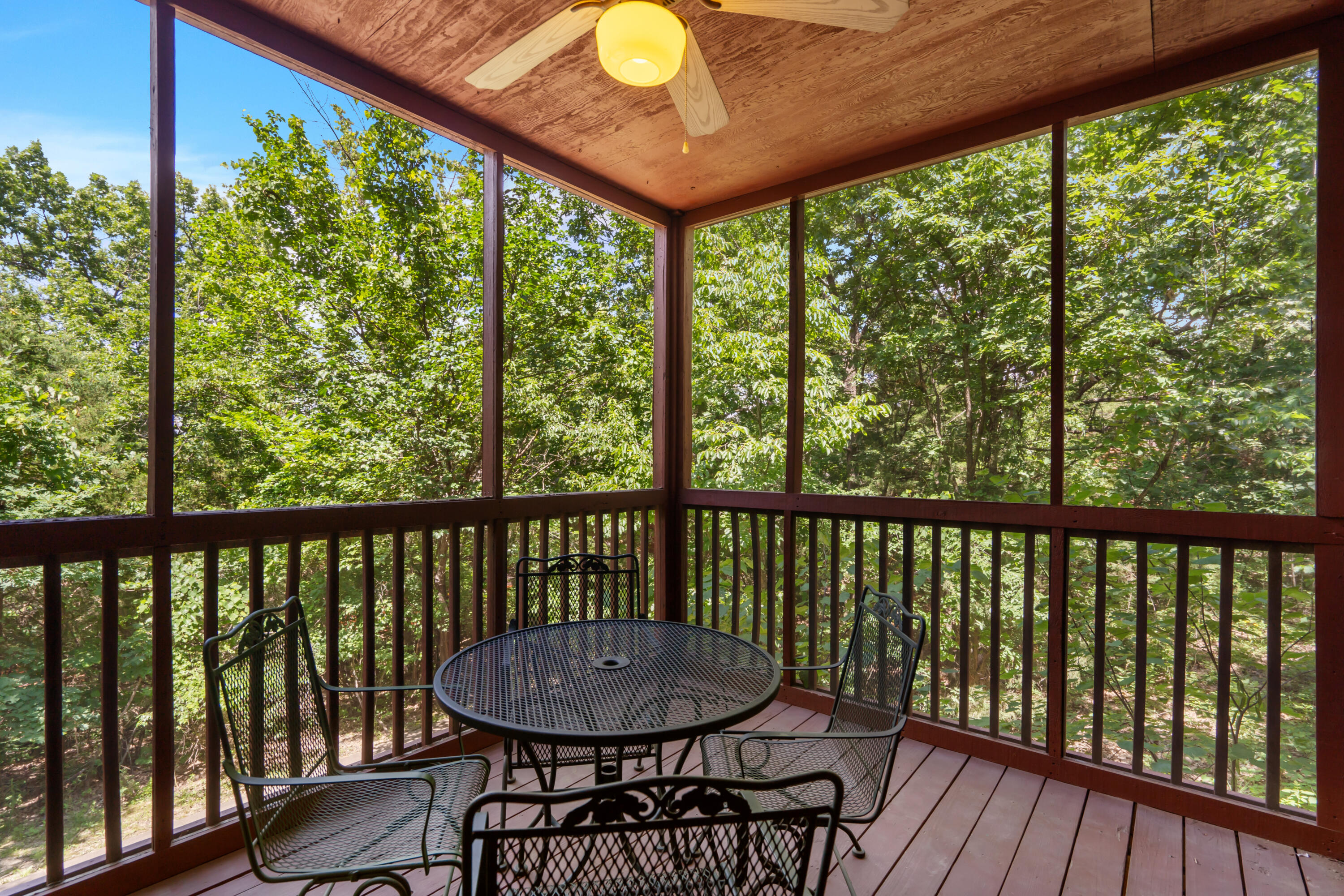 238 Oakridge Road 1