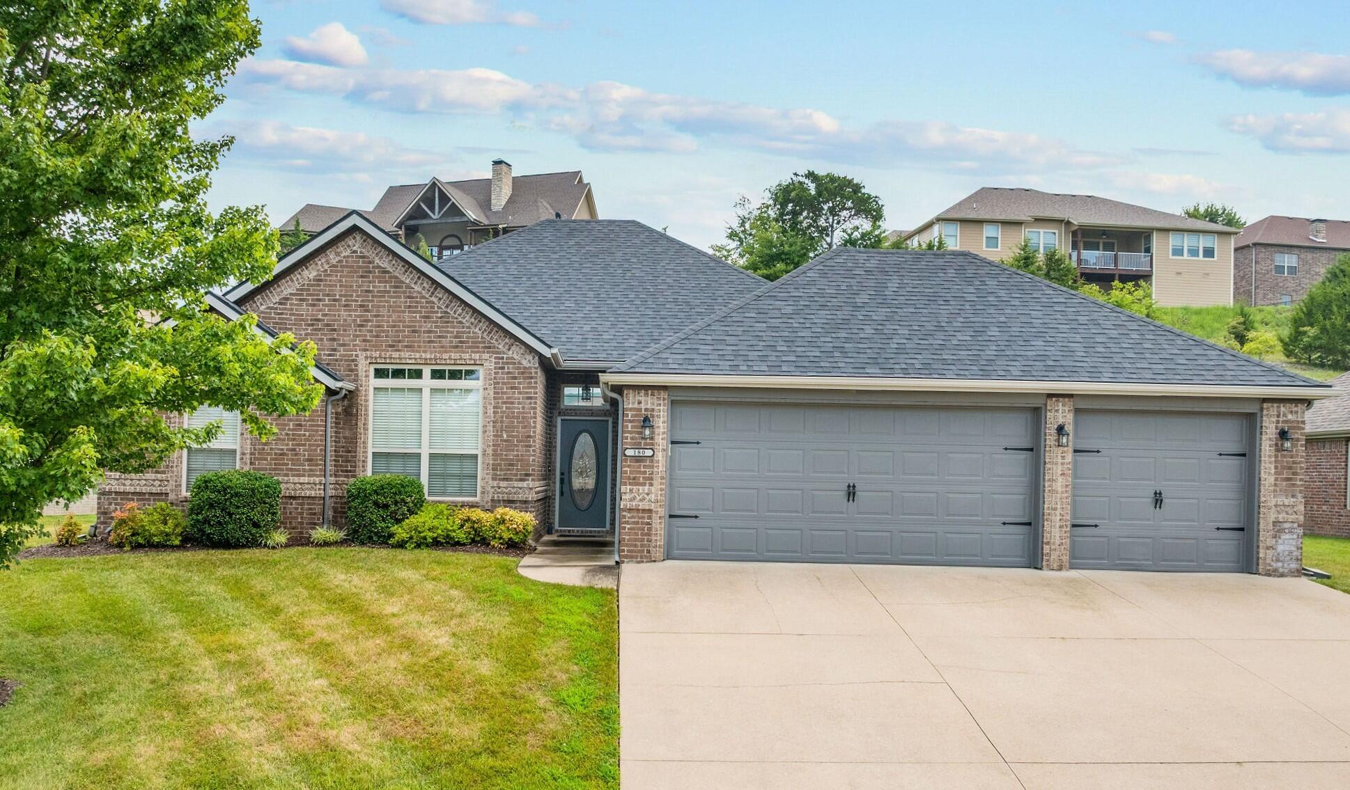 180 Stoney Pointe 1