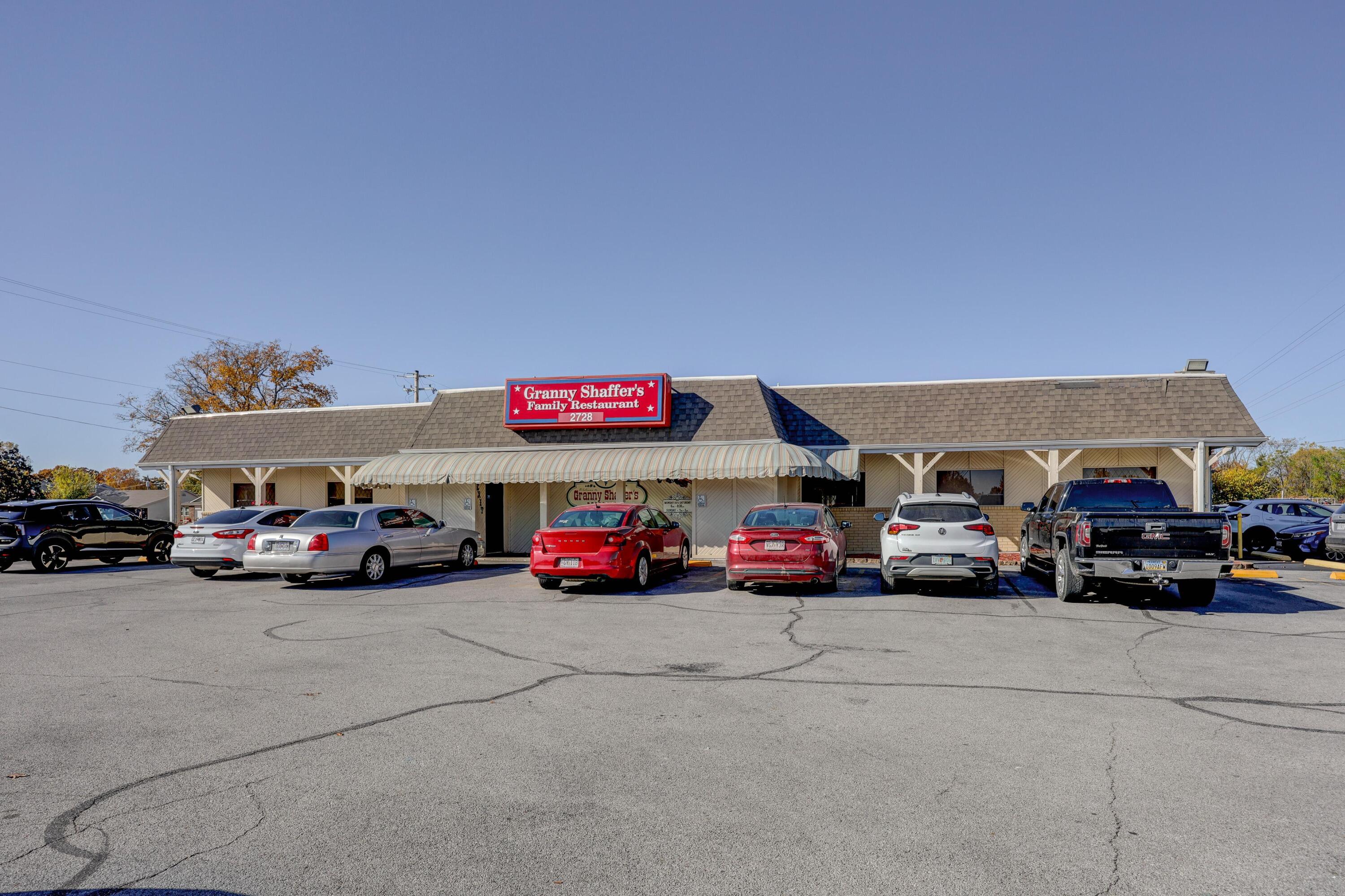 2728 N Rangeline 1