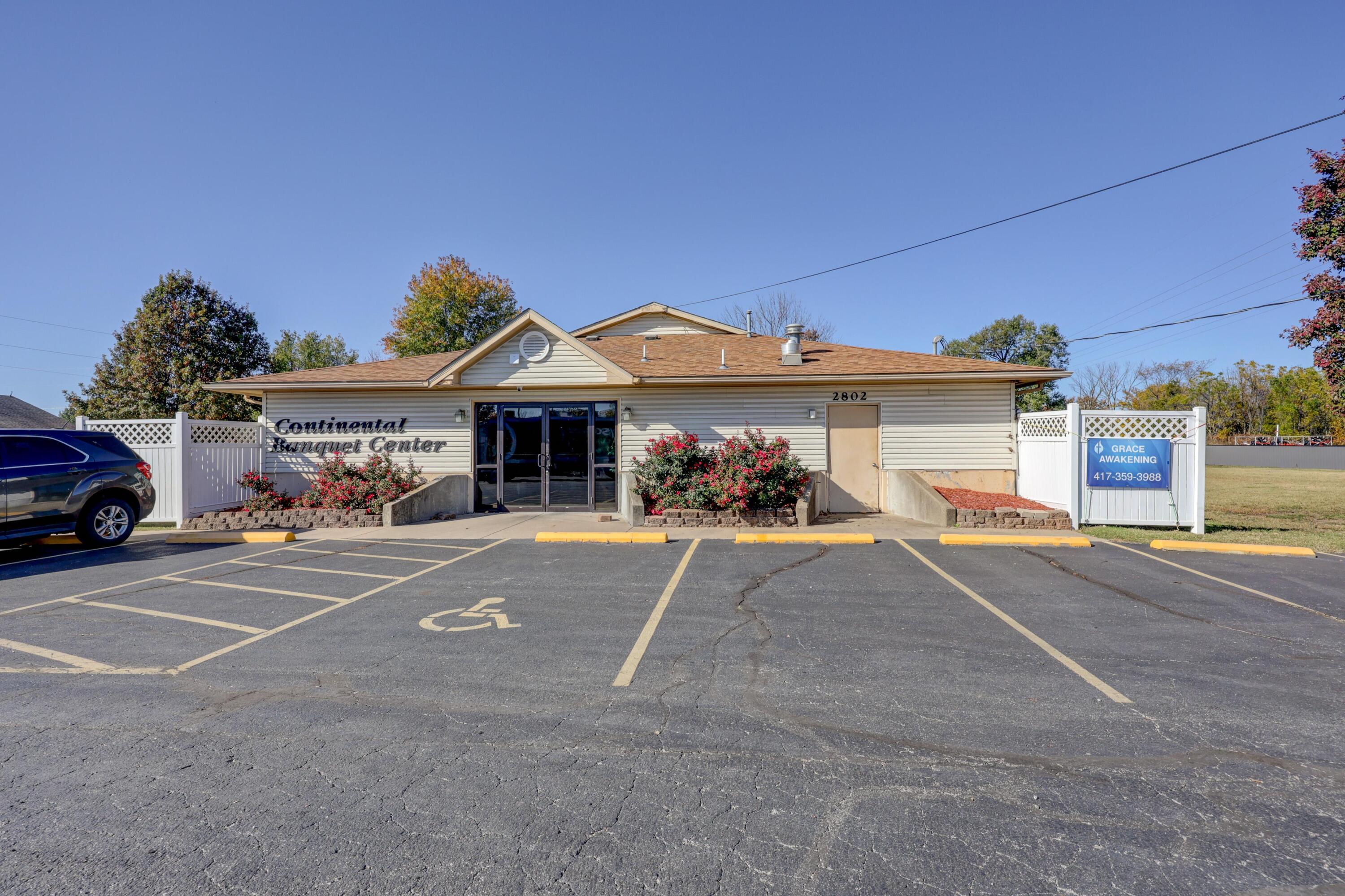 2802 N Rangeline 1