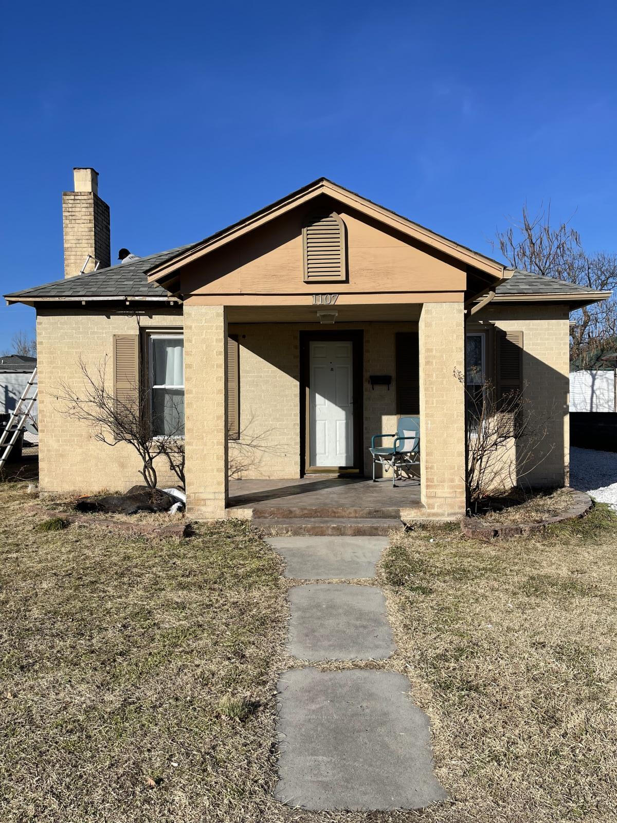 1107 Nelson 1