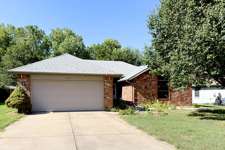 2225 W Rockwood 1