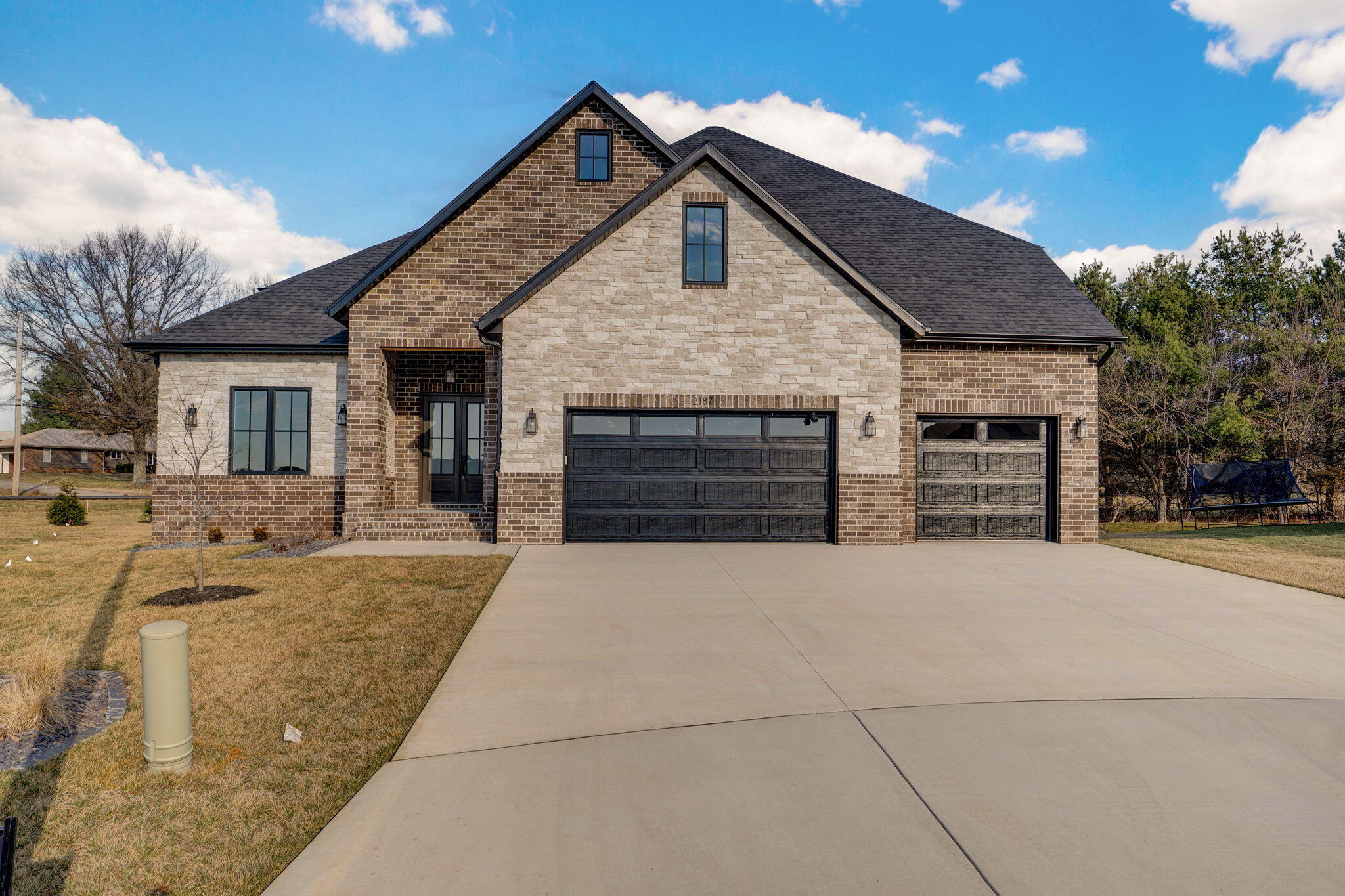 2187 N Silver Charm 1
