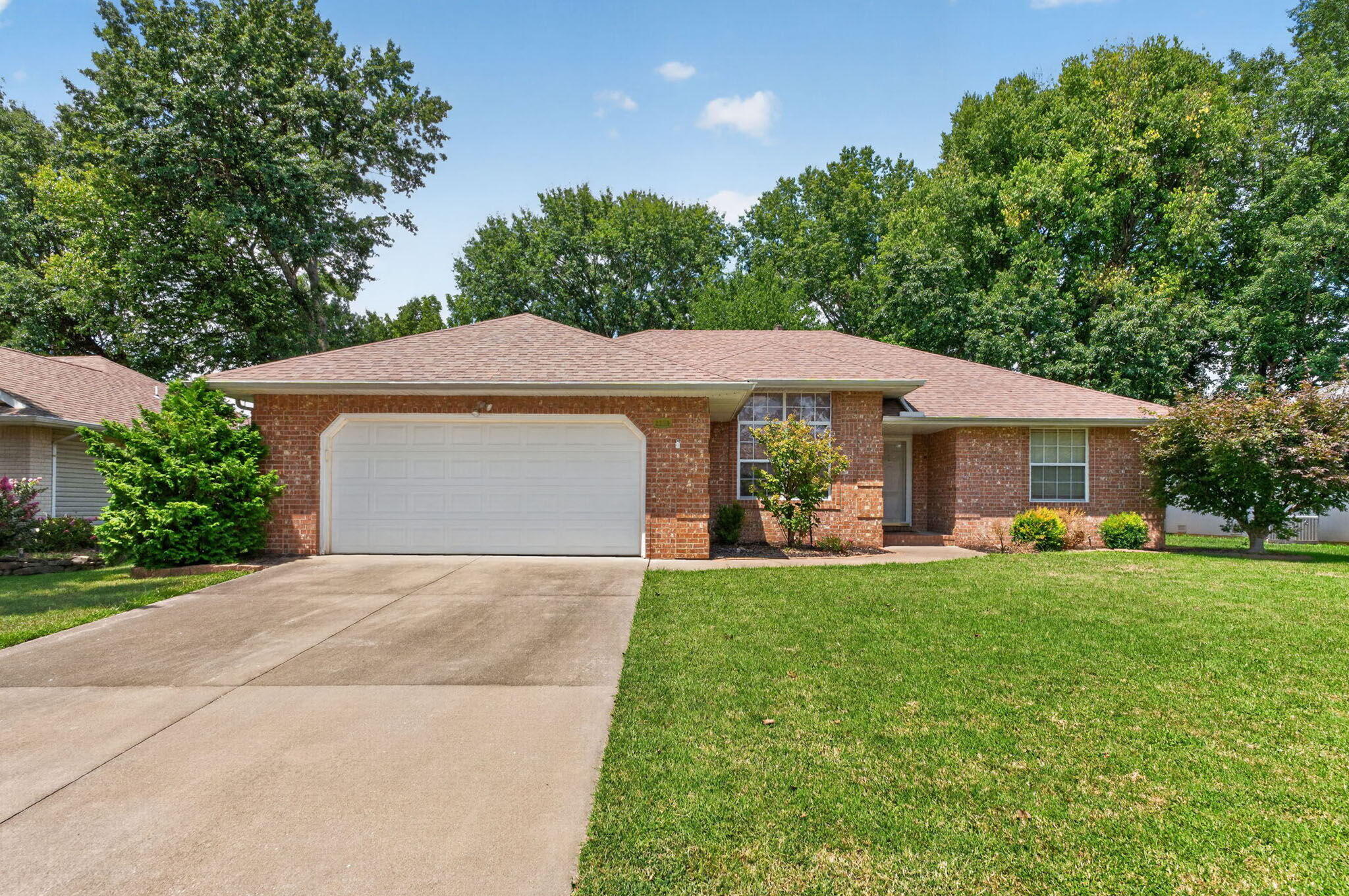 2259 W Cantebury 1