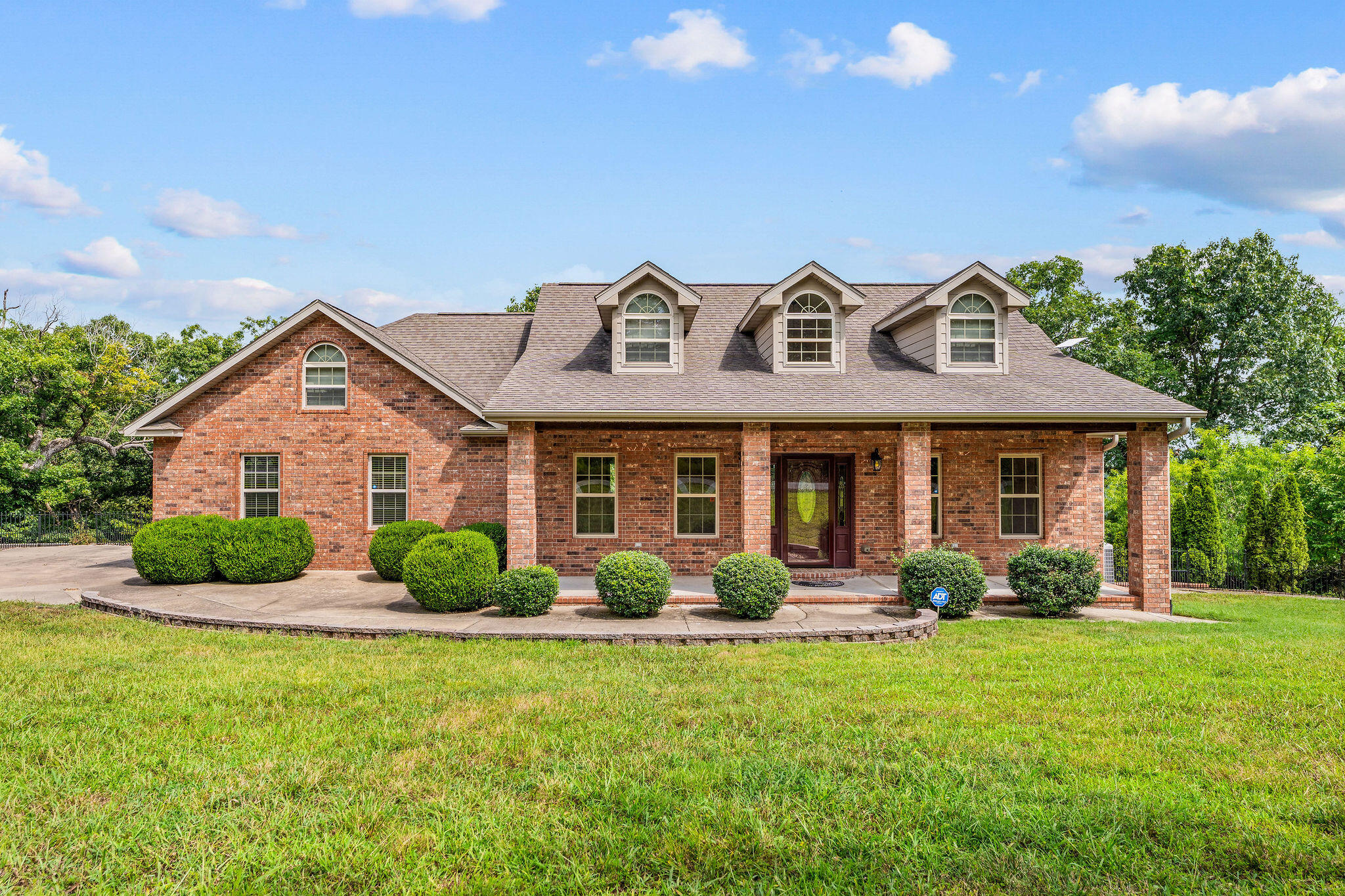 514 Rose Hill 1