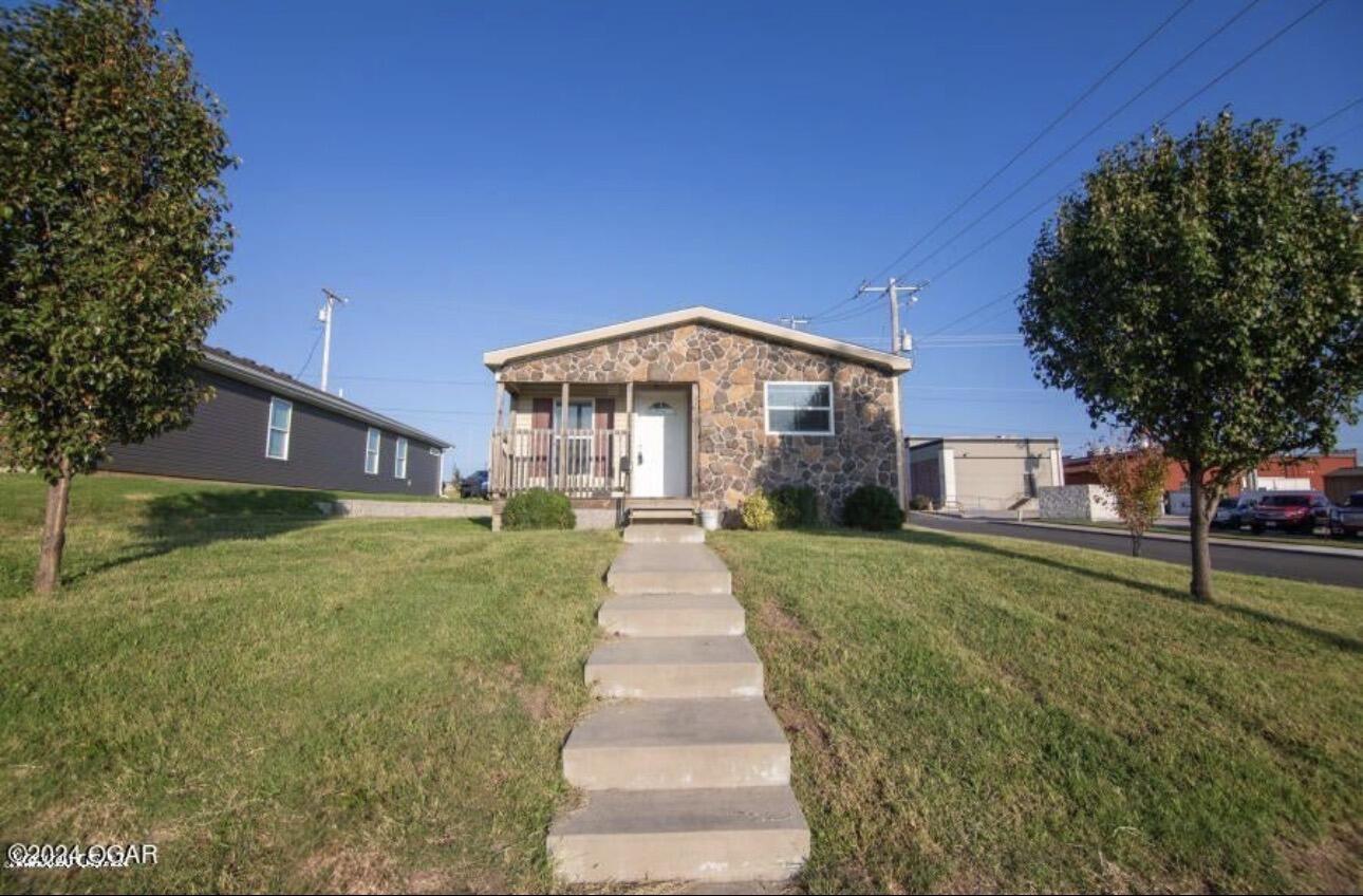 2331 S Joplin 1