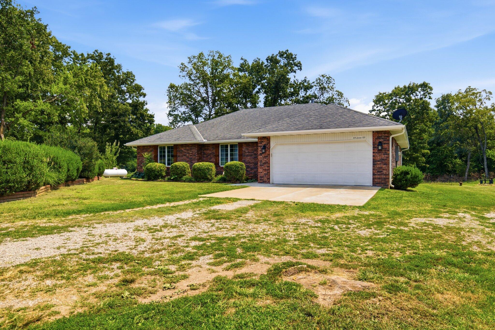 3476 Lawrence 1220 2