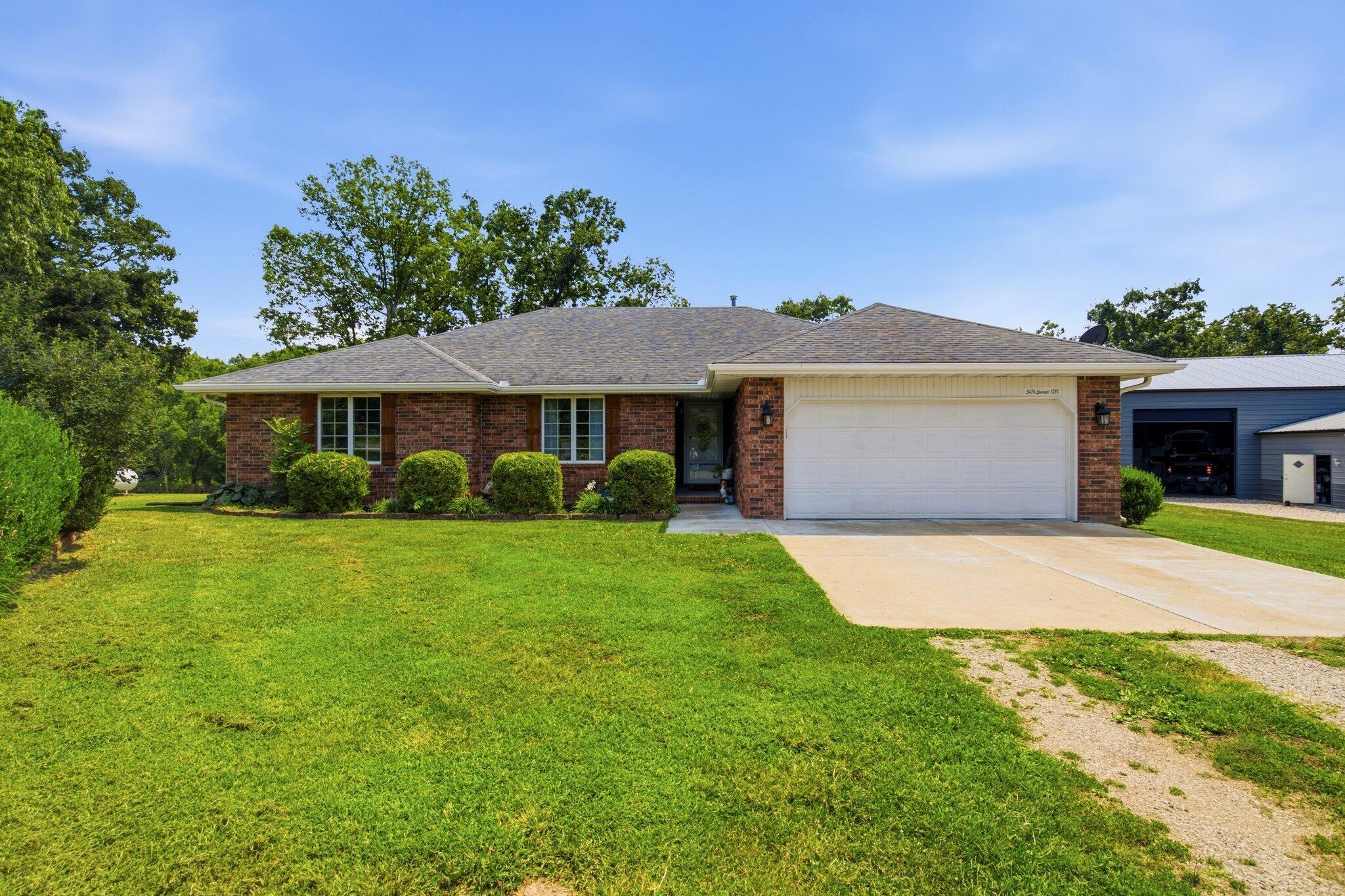 3476 Lawrence 1220 3