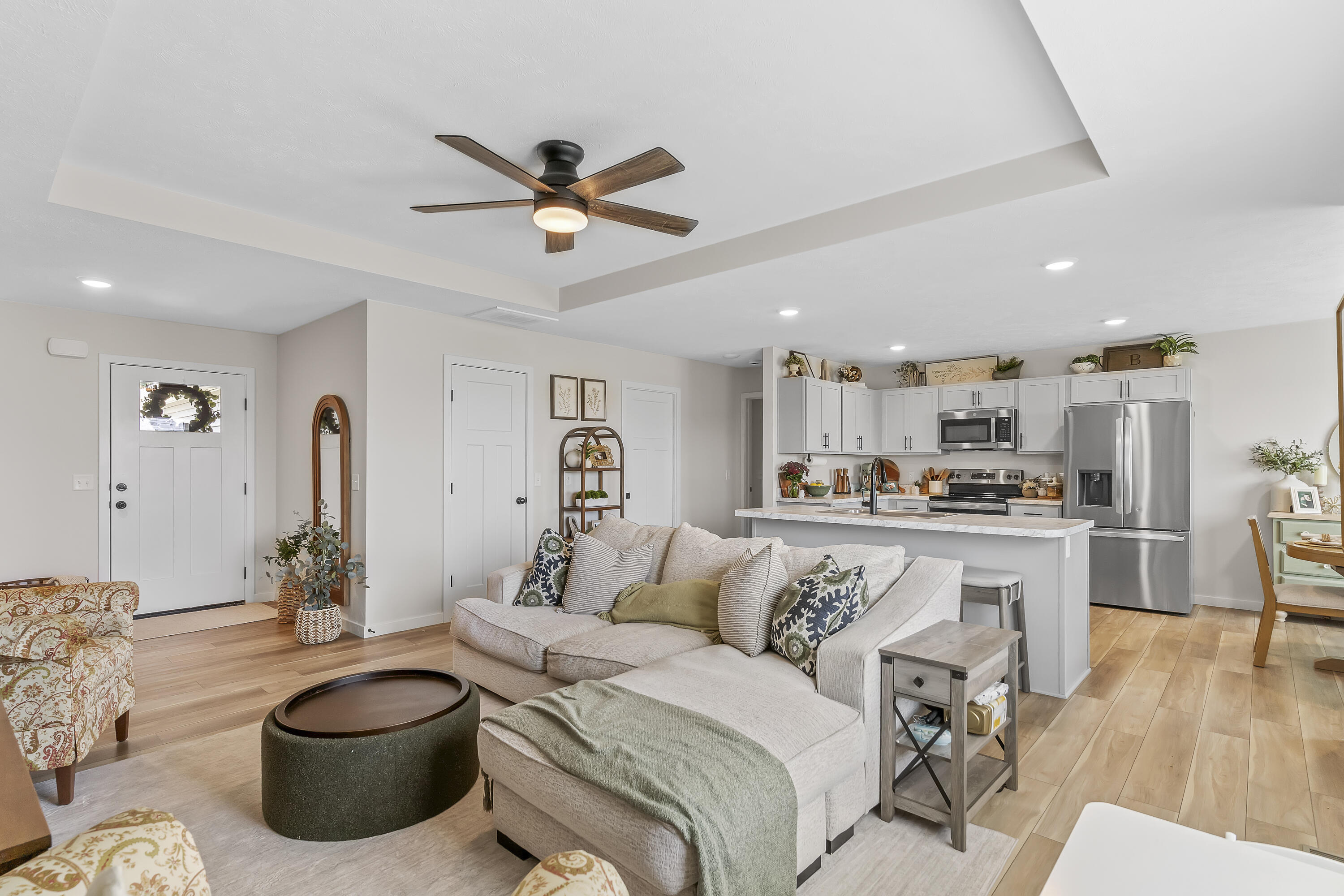 578 W Oak Lawn