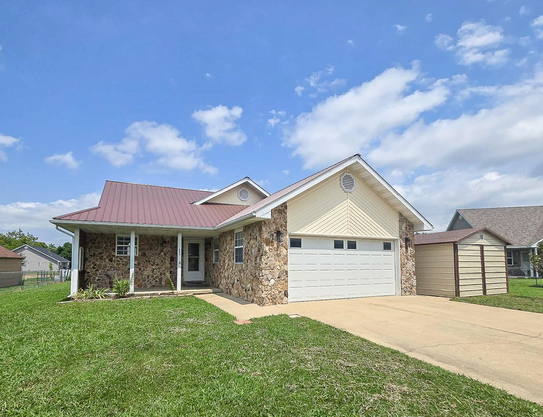 801 E Clay Street 1