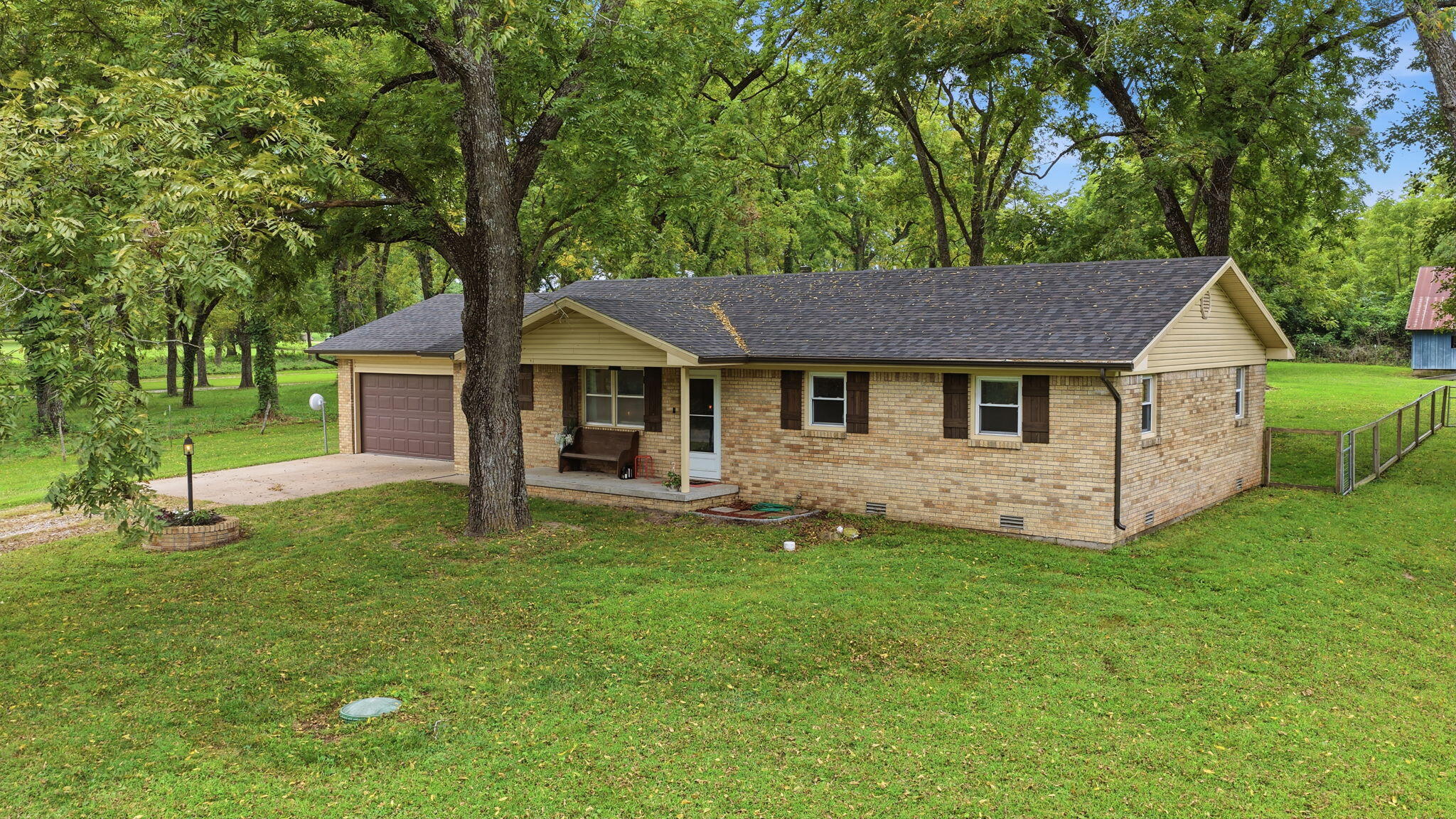 1031 N Lemmon 1