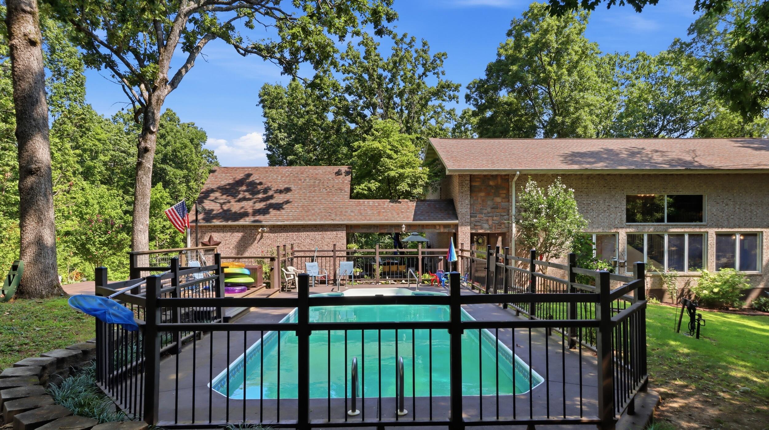 1301 County Road 6020 1