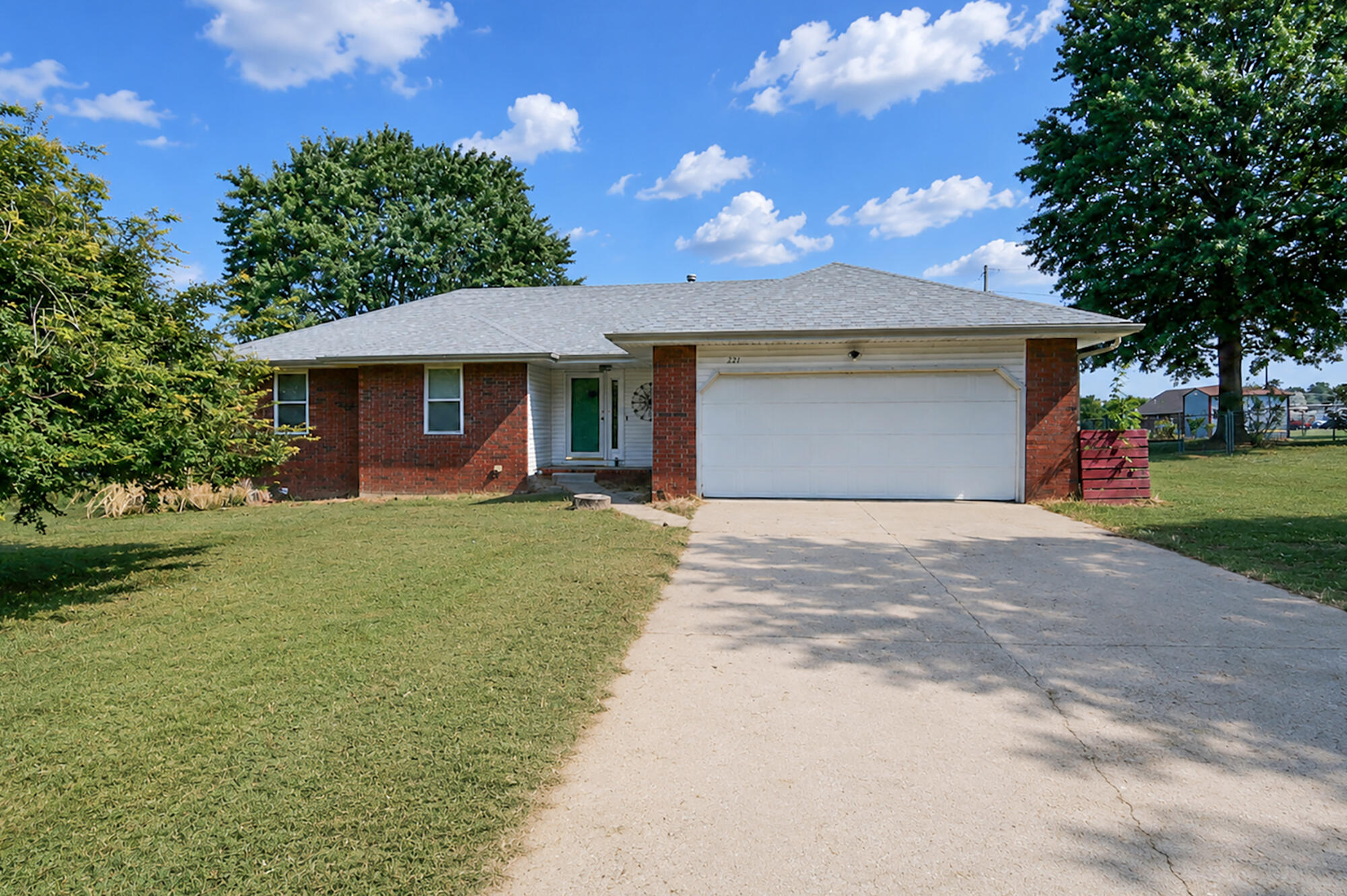 221 E New Melville 1
