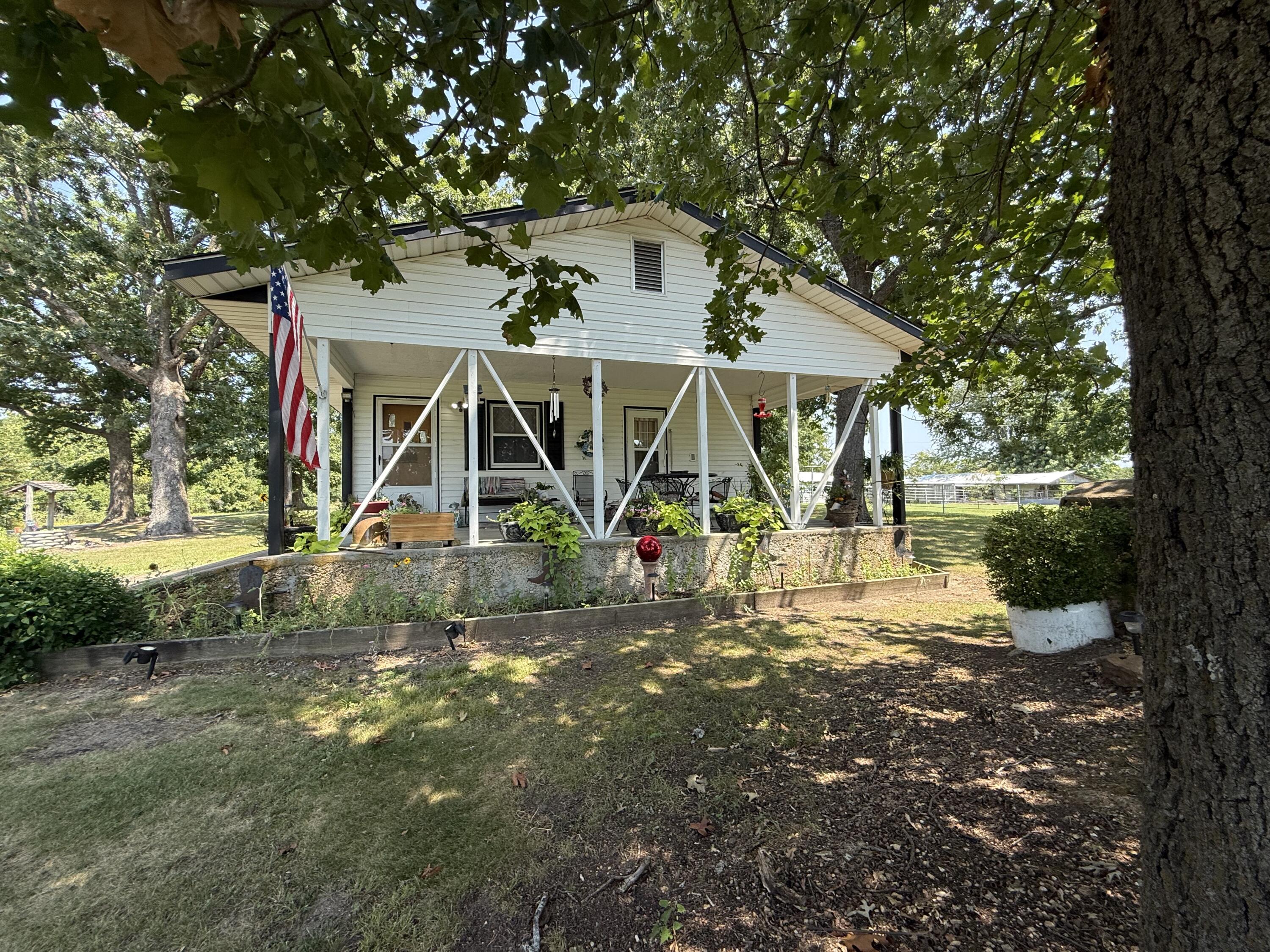4109 State Highway 90 1