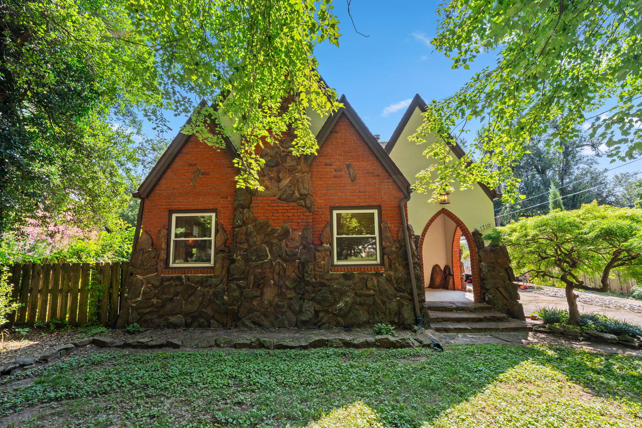 1710 S Kimbrough 1