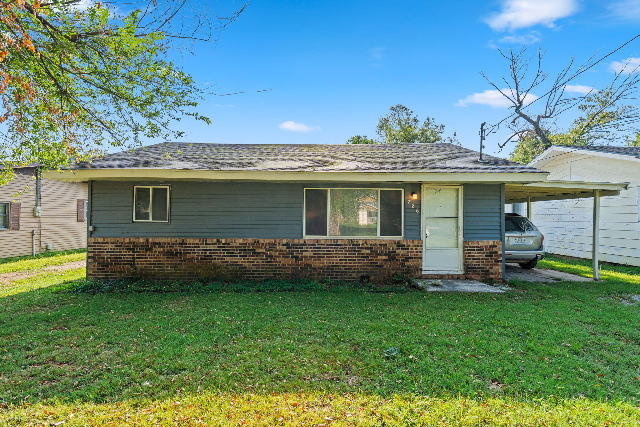 726 N Glenn 1