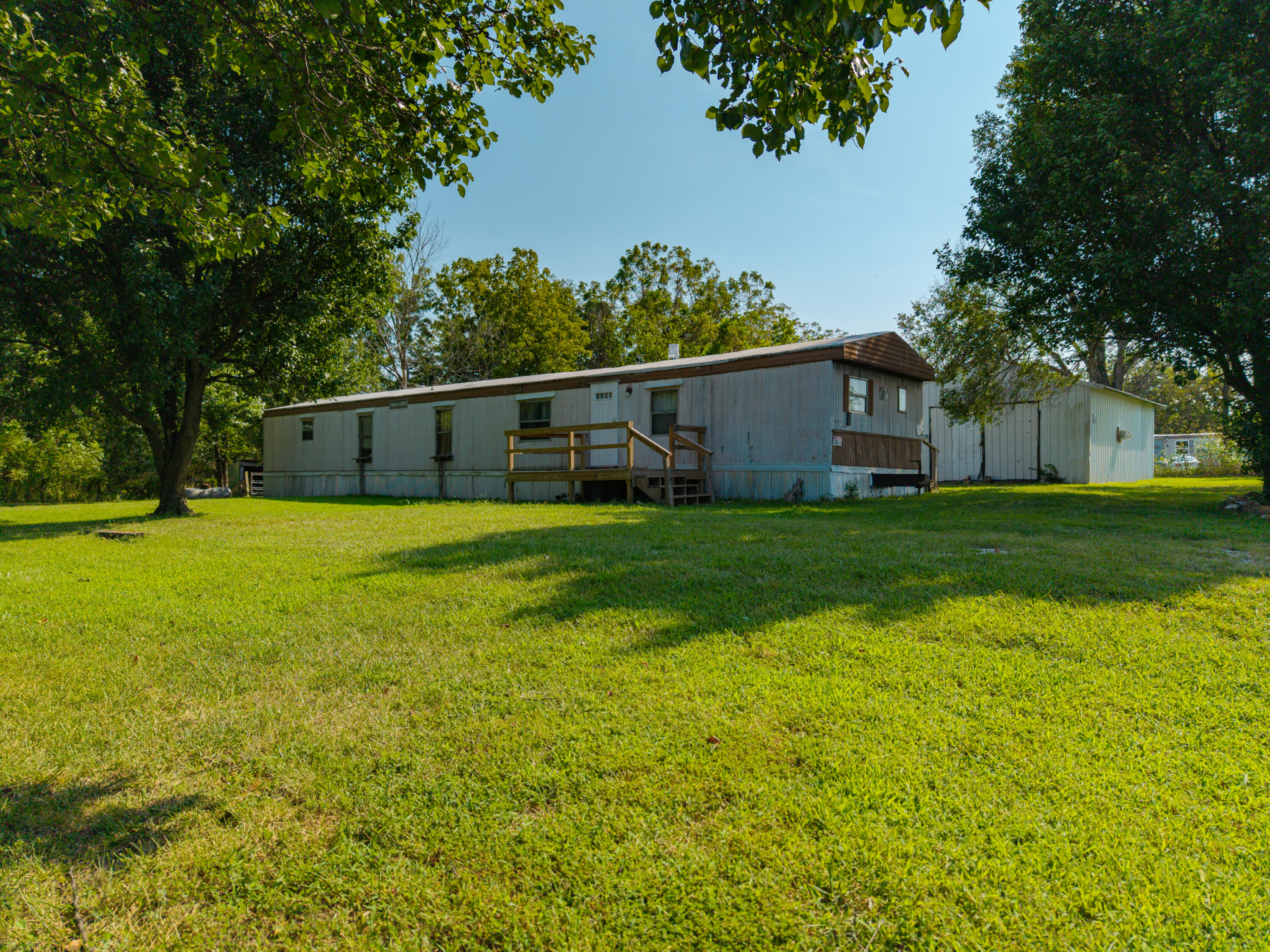 1909 E 505th 1