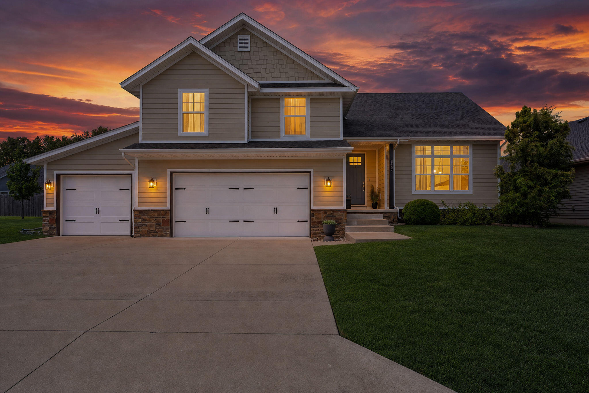 3467 S Valley View 1