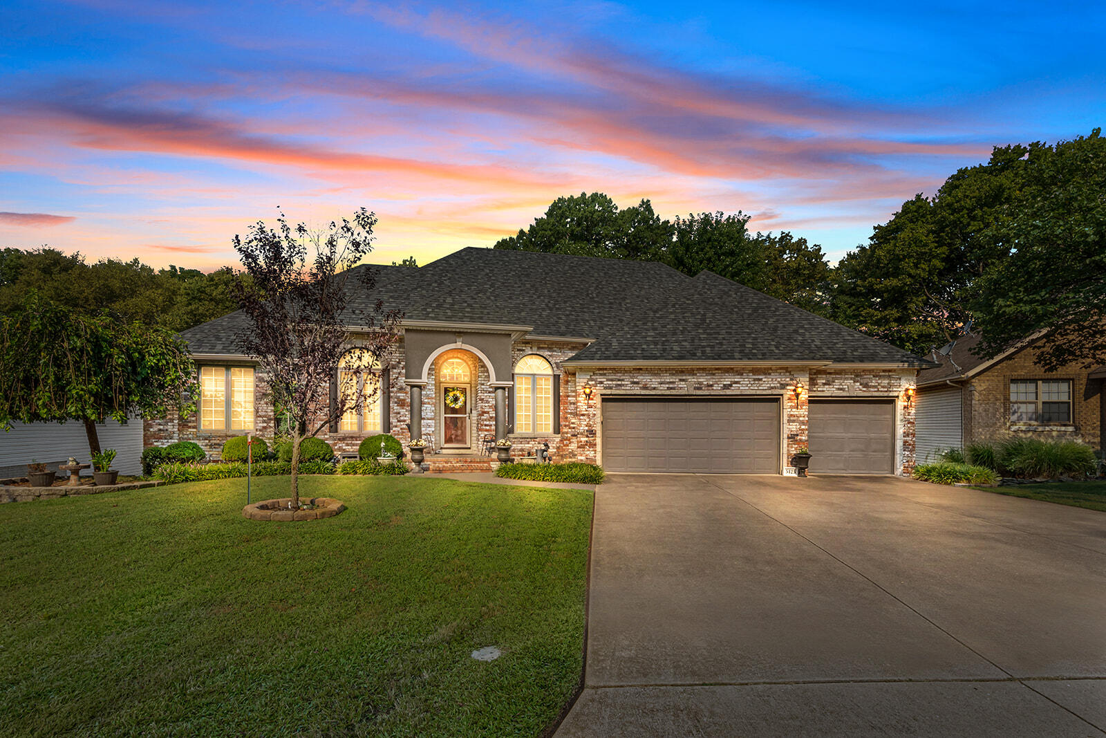 5125 S Chatsworth 1