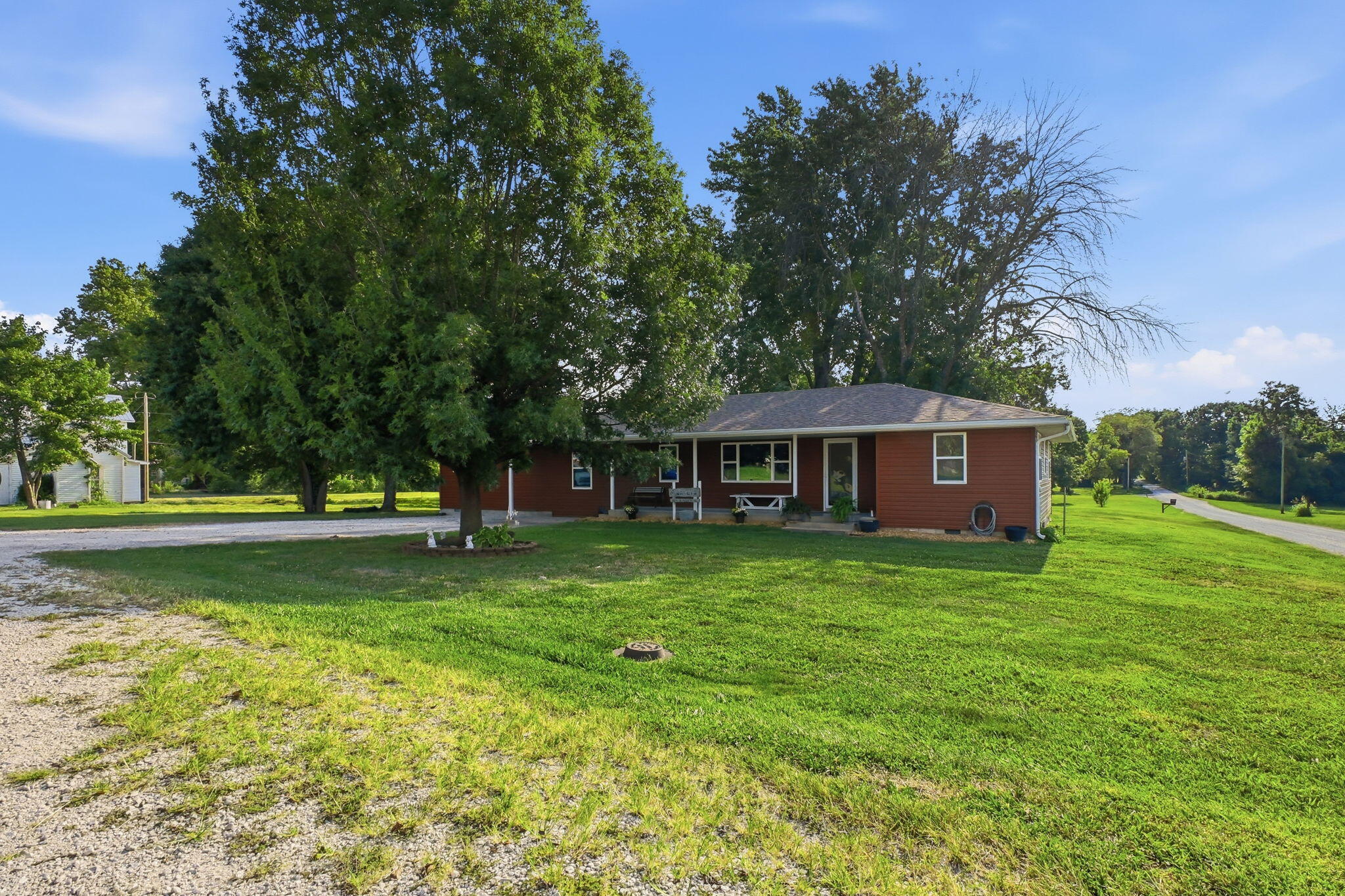 208 S Clompton 1