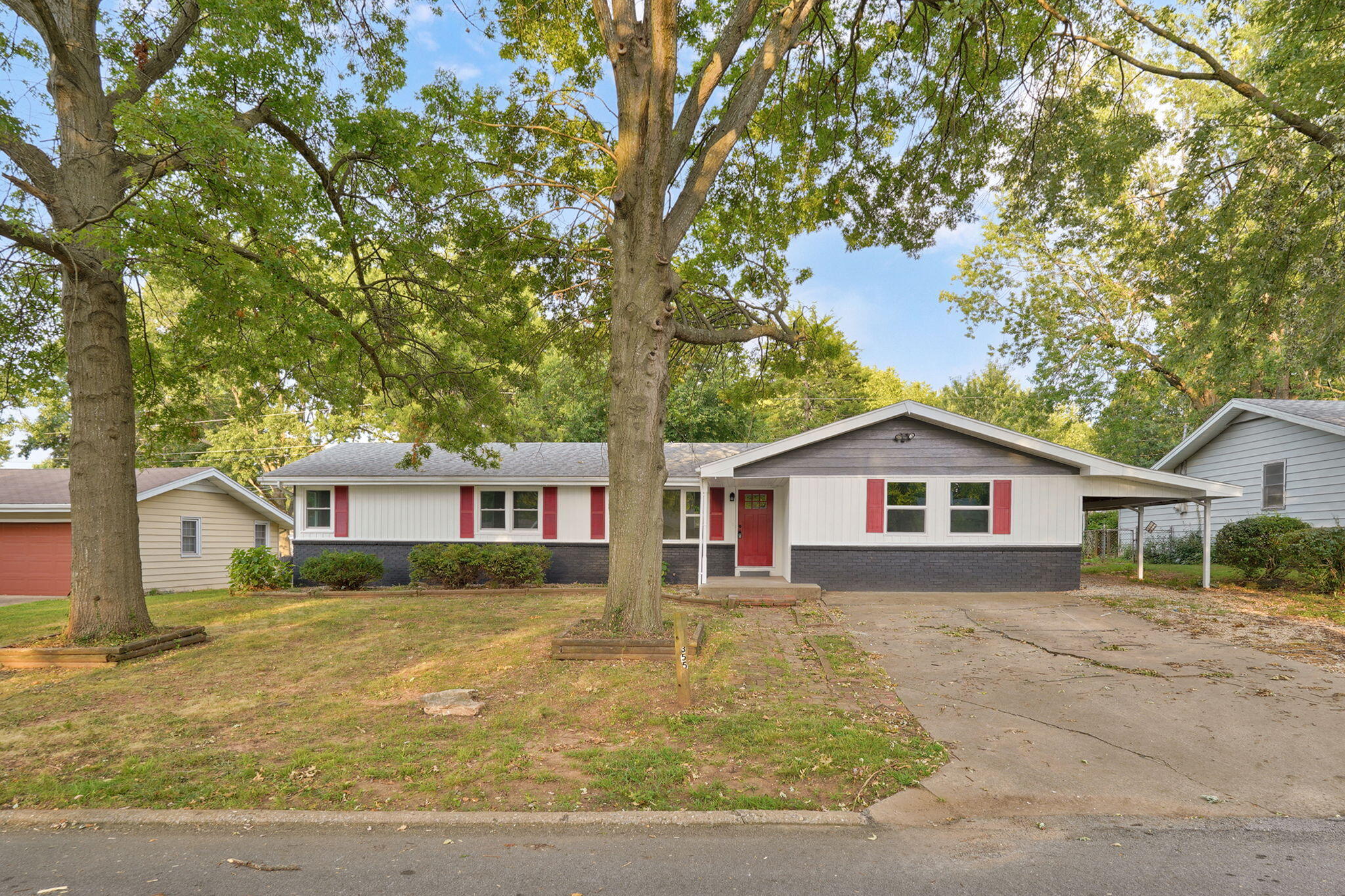 3552 S Franklin 1