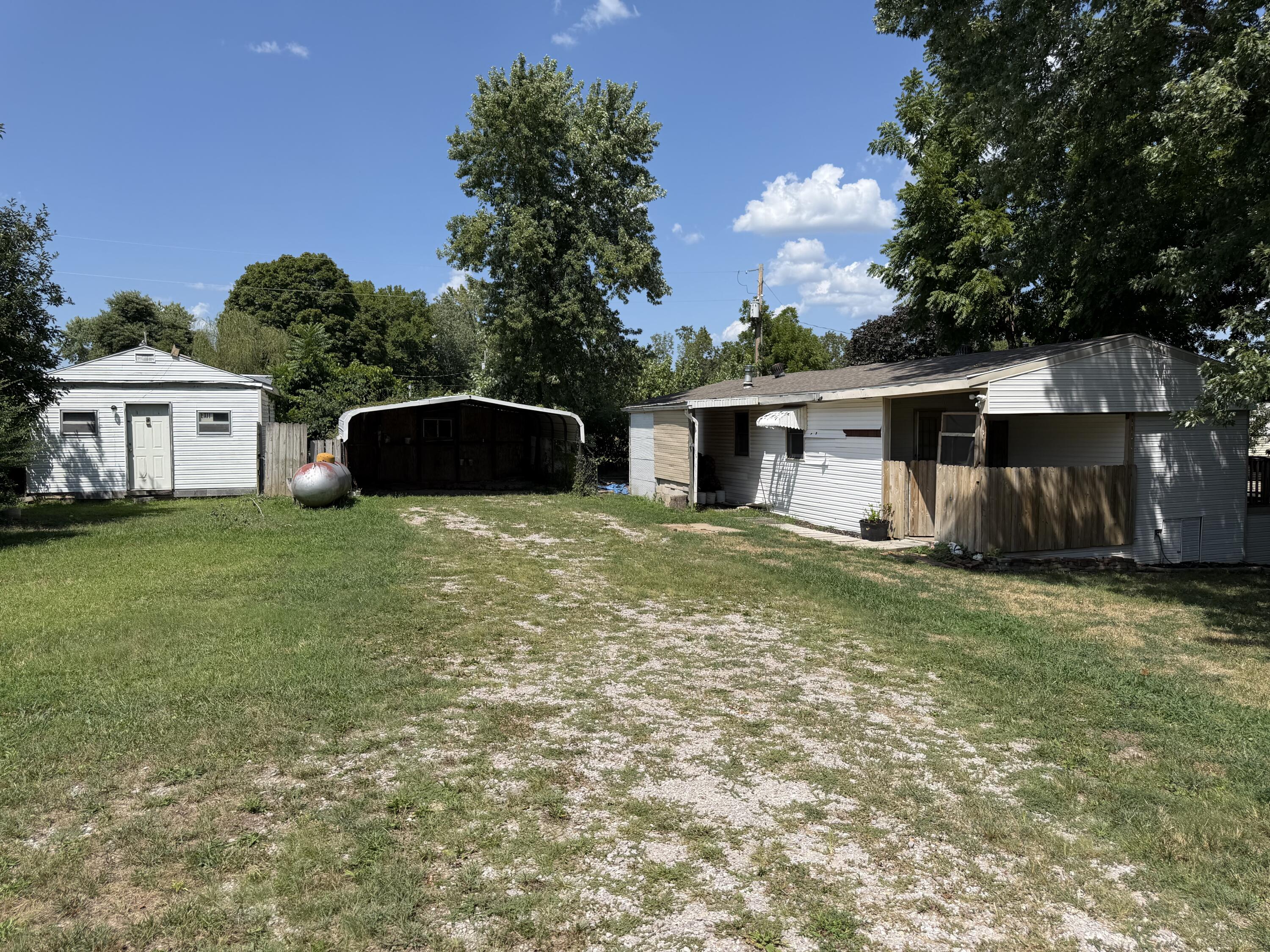 135 Lake Circle 1