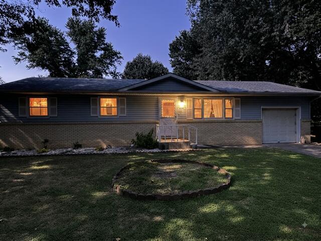 463 W Pearl 1