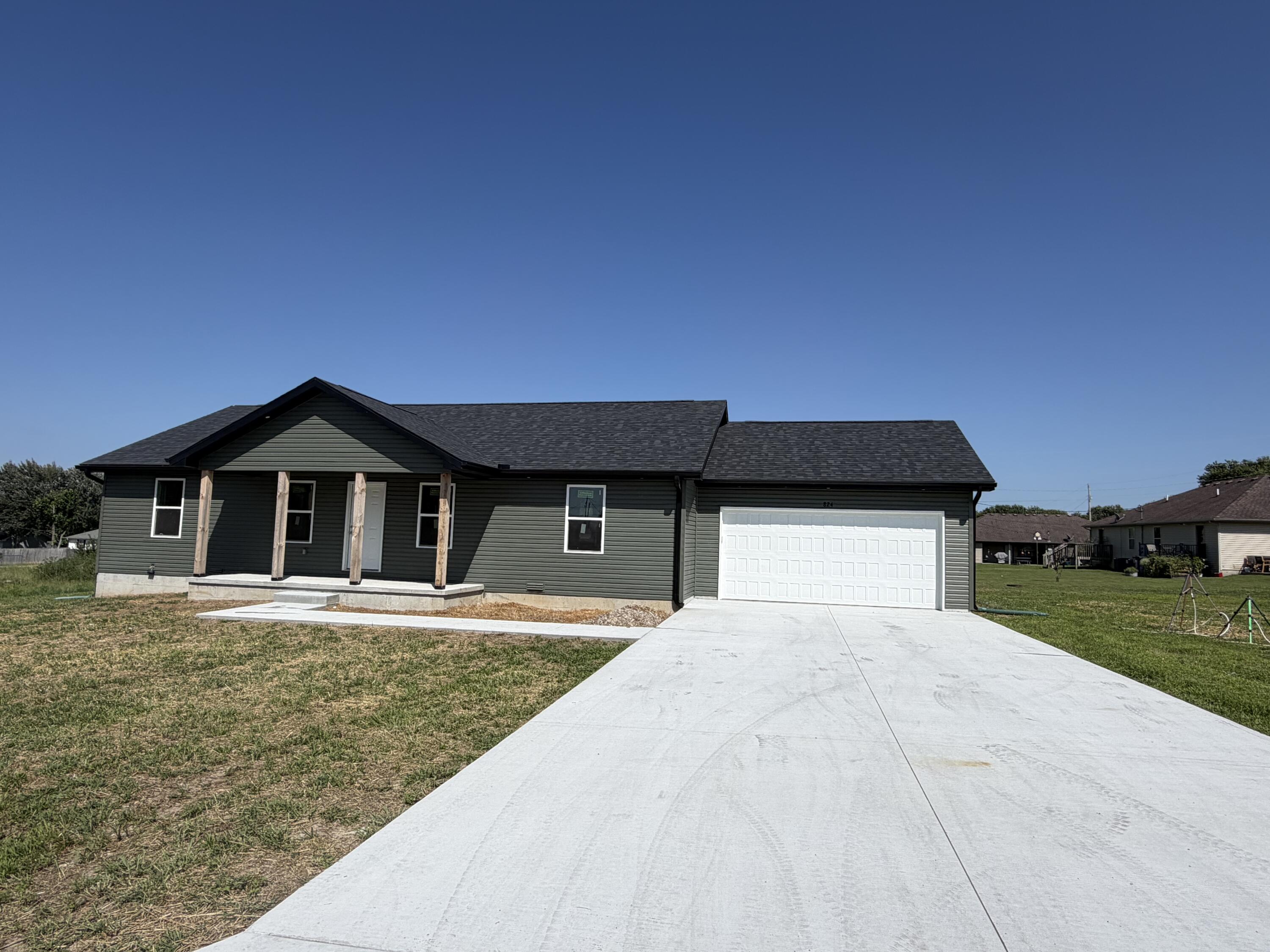 824 Birch 1