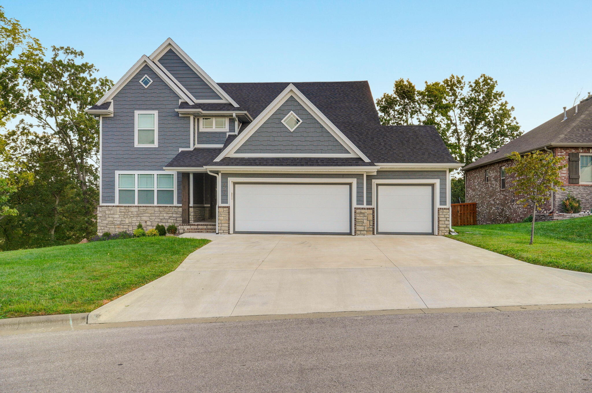 855 E Ashford 1