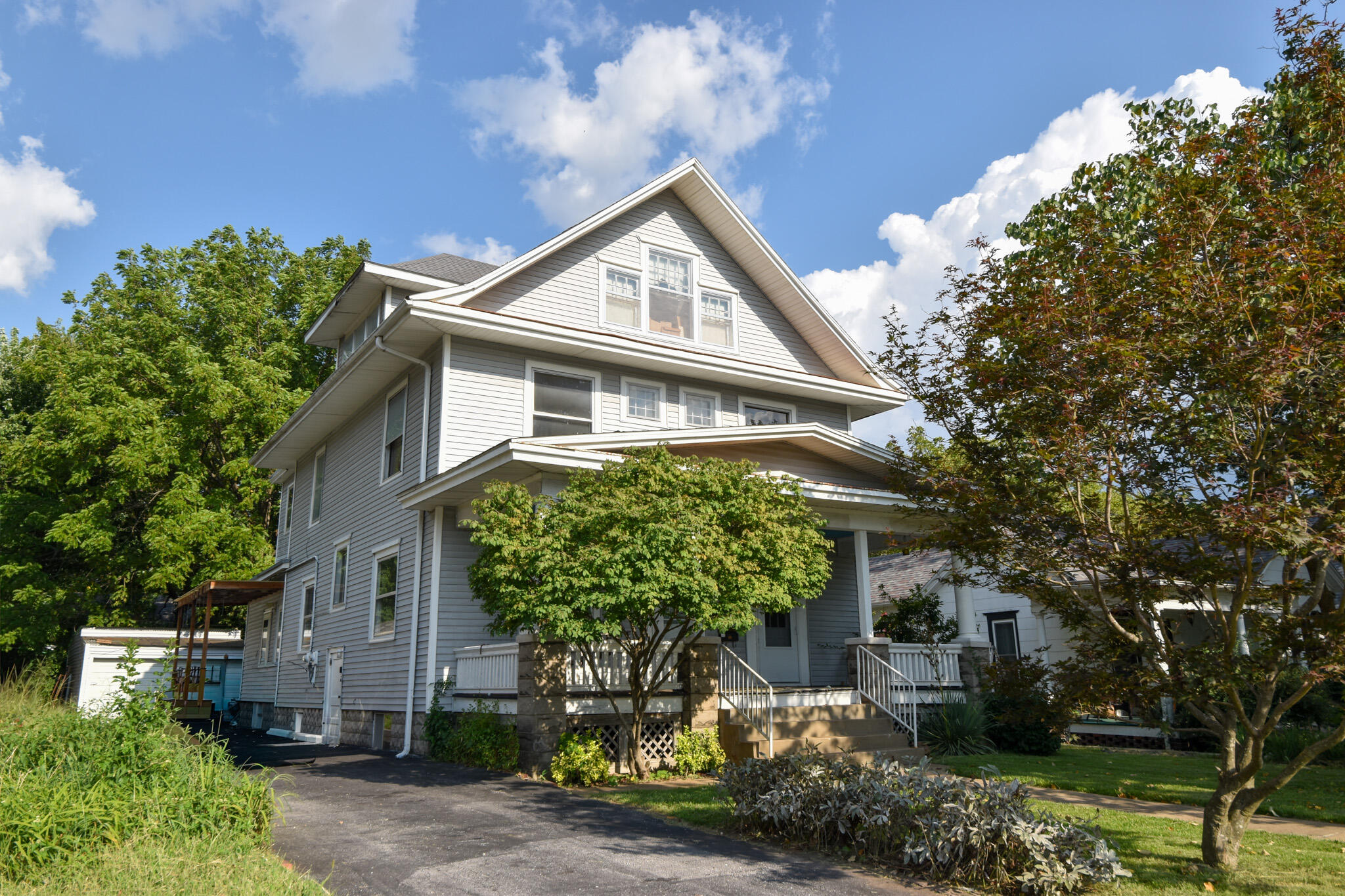 1464 N Washington 1