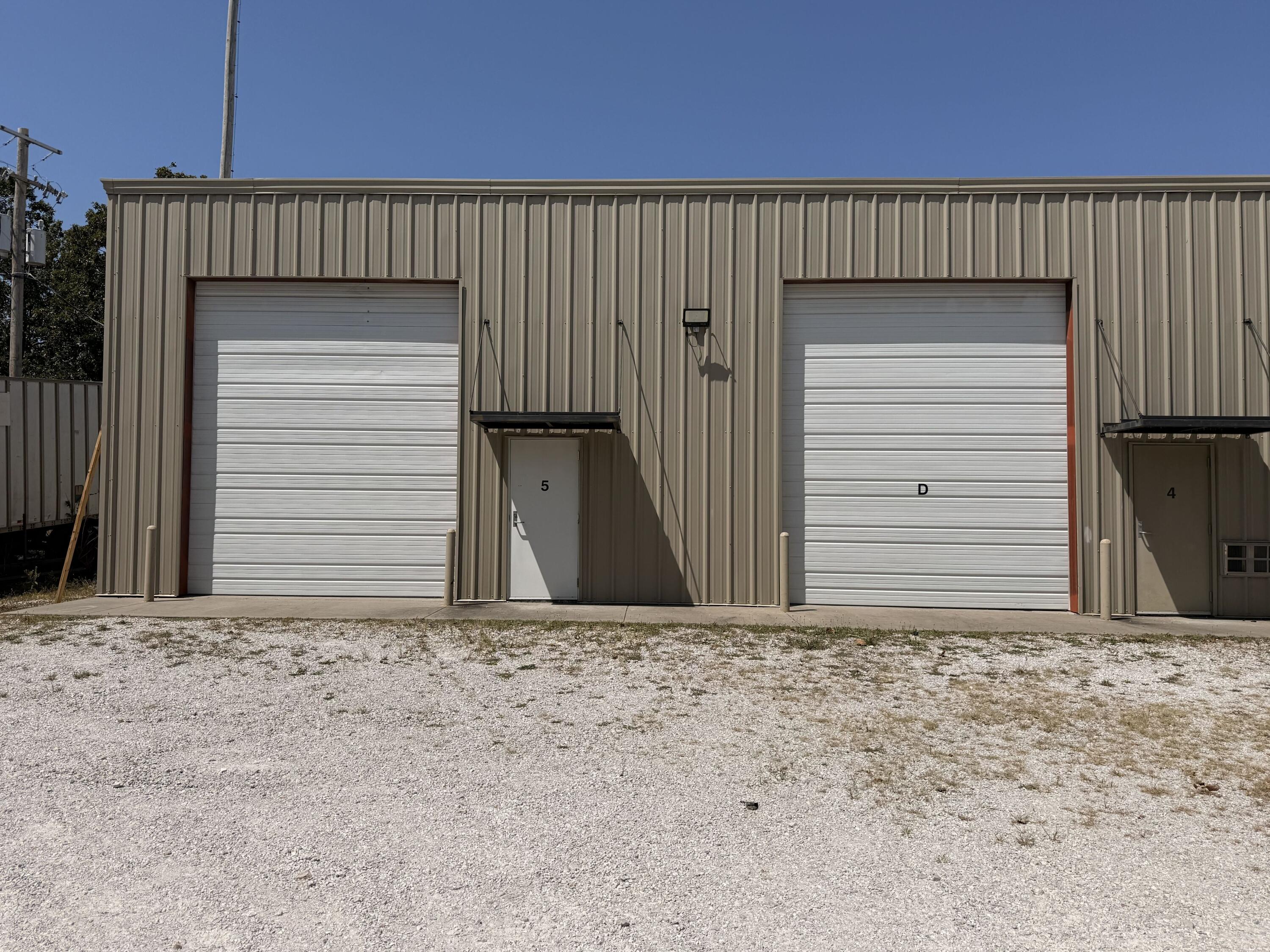 2369 Outer Road Units 4-5 1