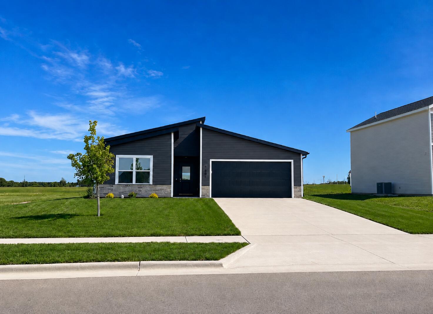 1745 N Knollwood 1