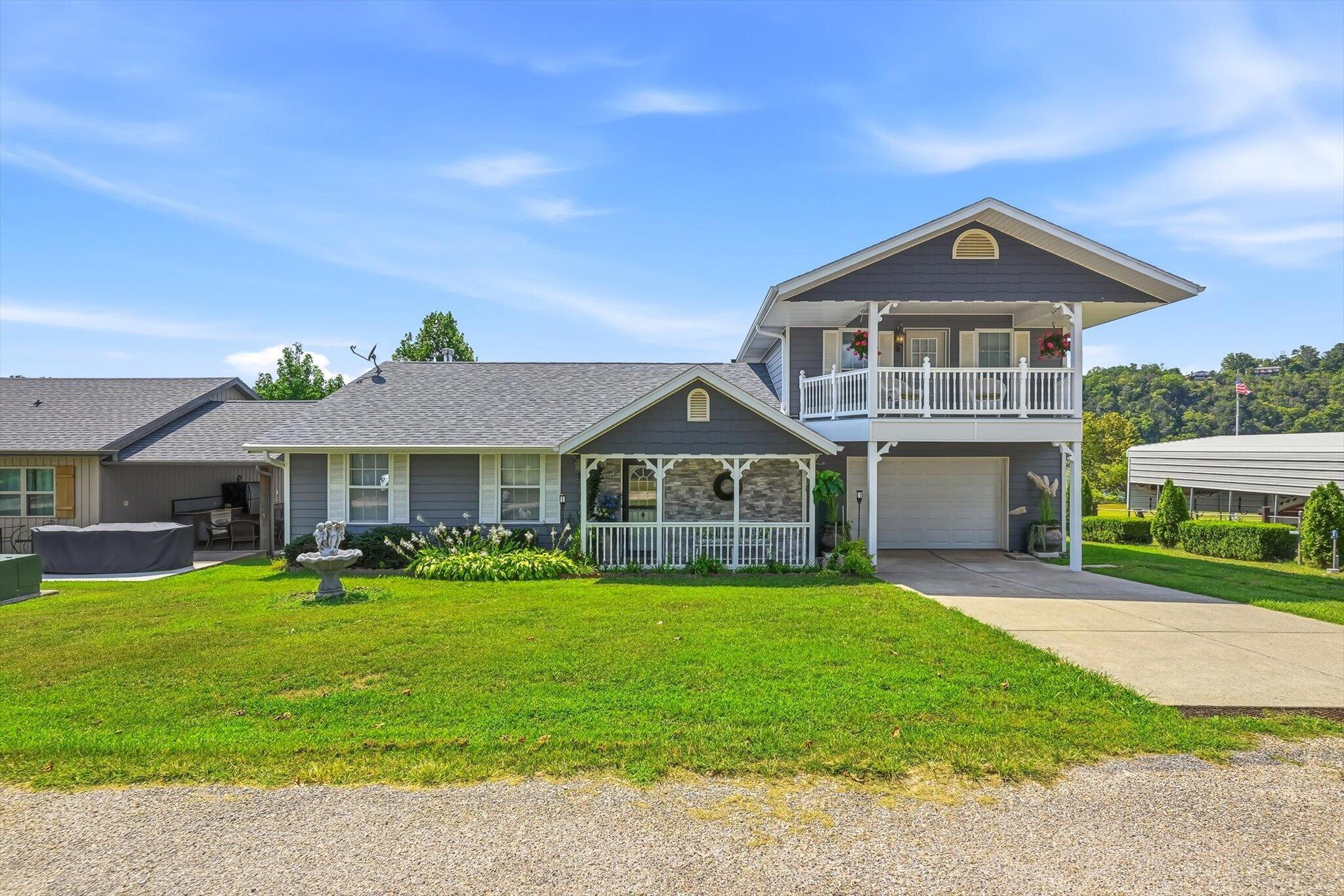 3312 Long Bend 1