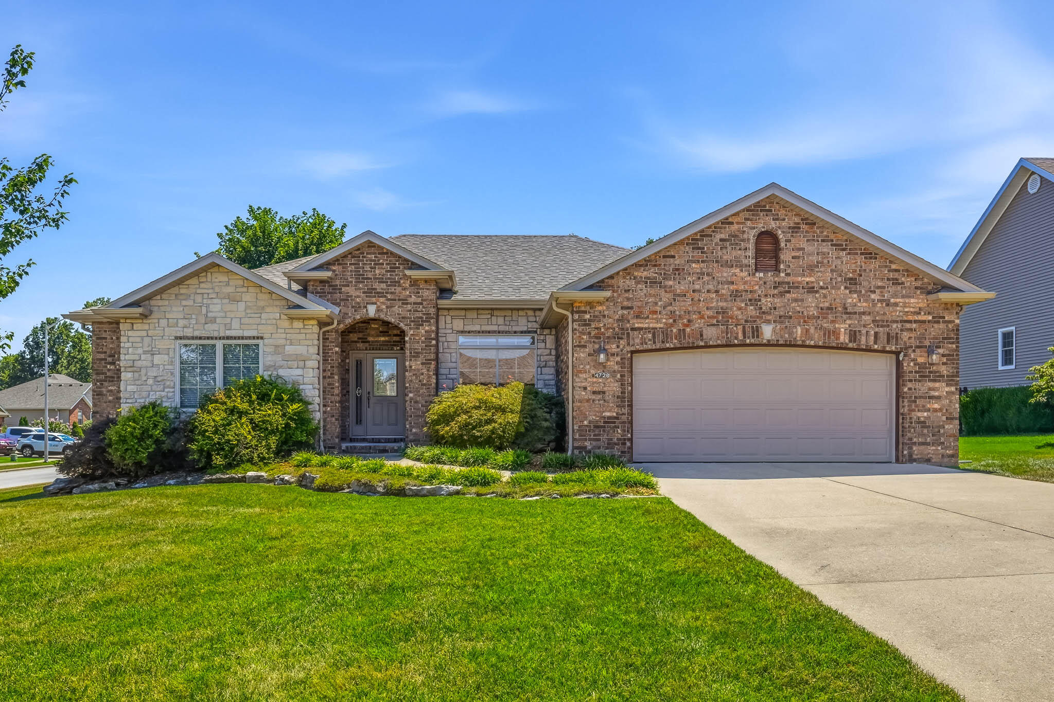 4728 W Minota 1