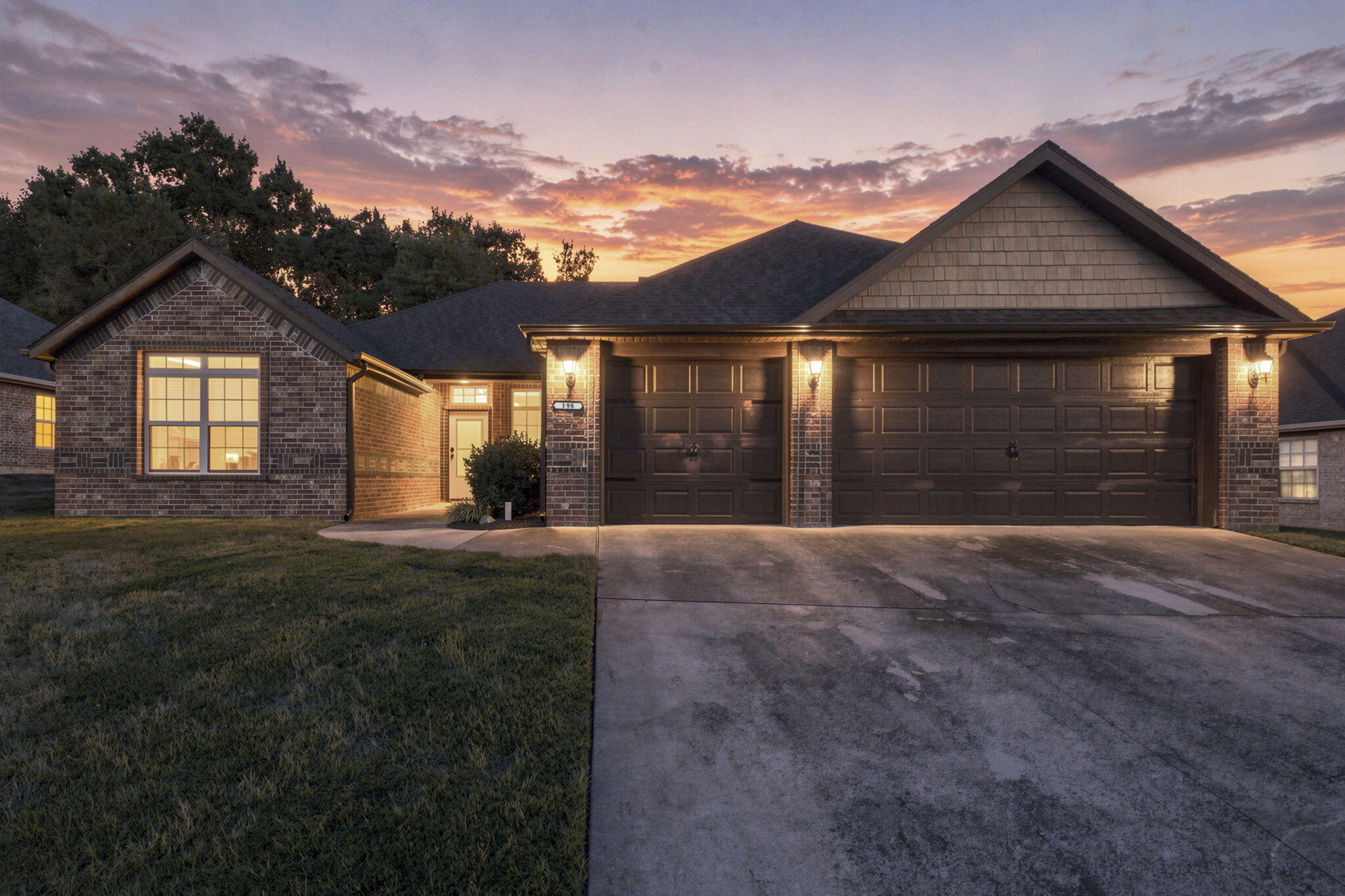 198 Stoney Pointe 1