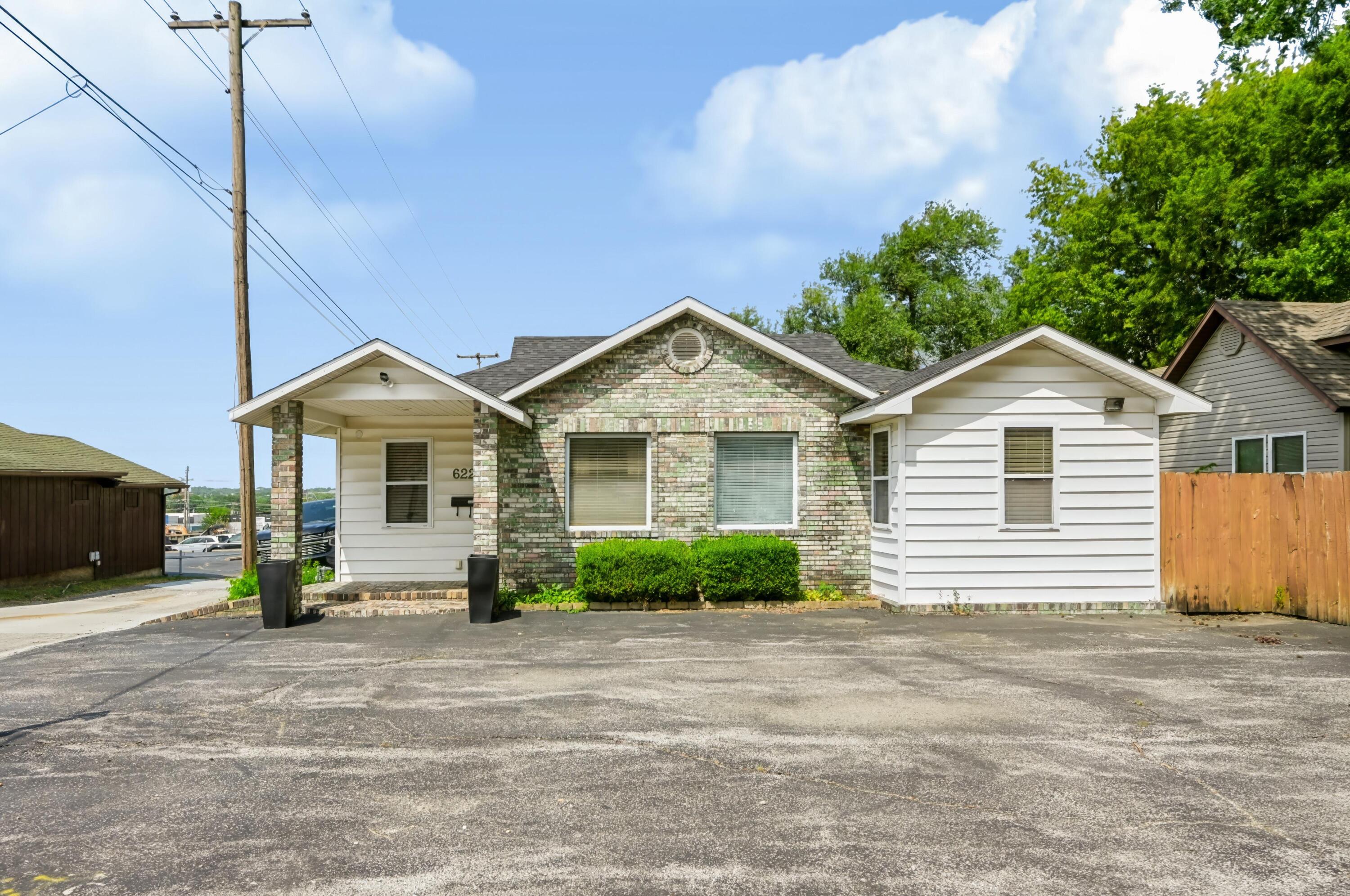 622 S Park 1