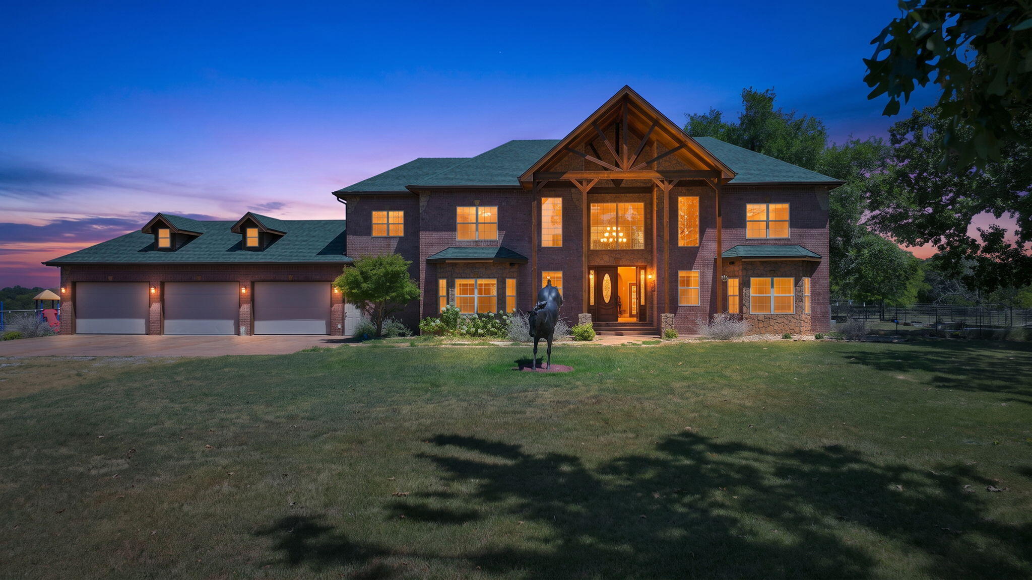 495 Shady Oak 1