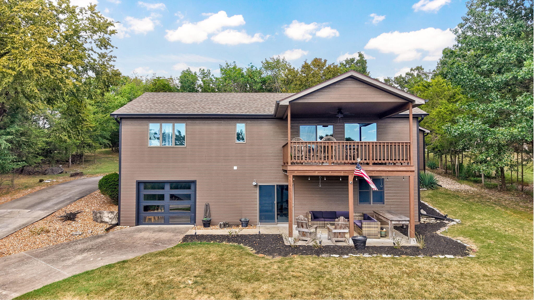 313 Lakefront 1