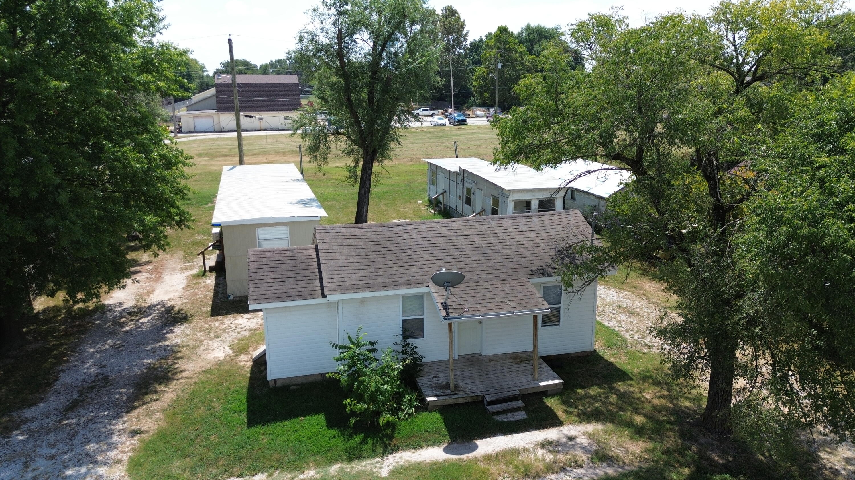 402 W Colgate 1