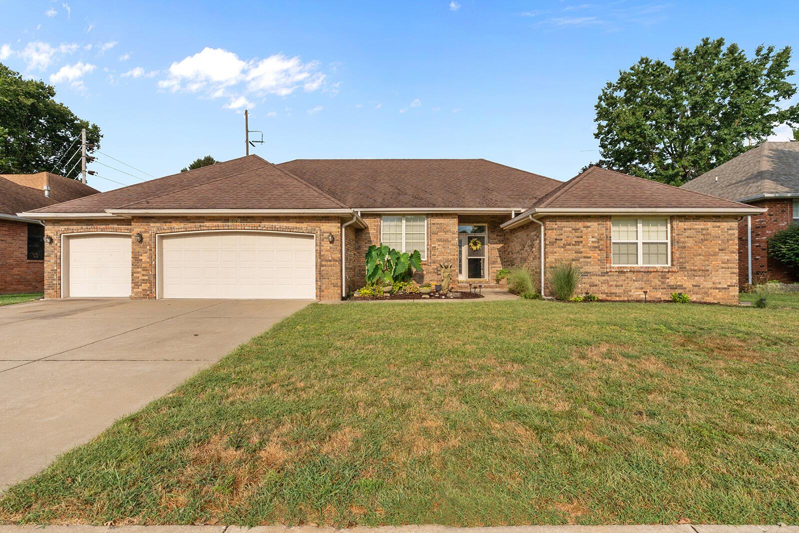 3379 S Woodstock 1