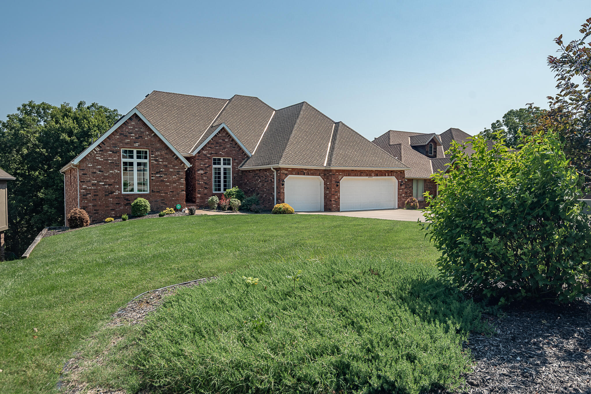 4900 S Bellhurst 1
