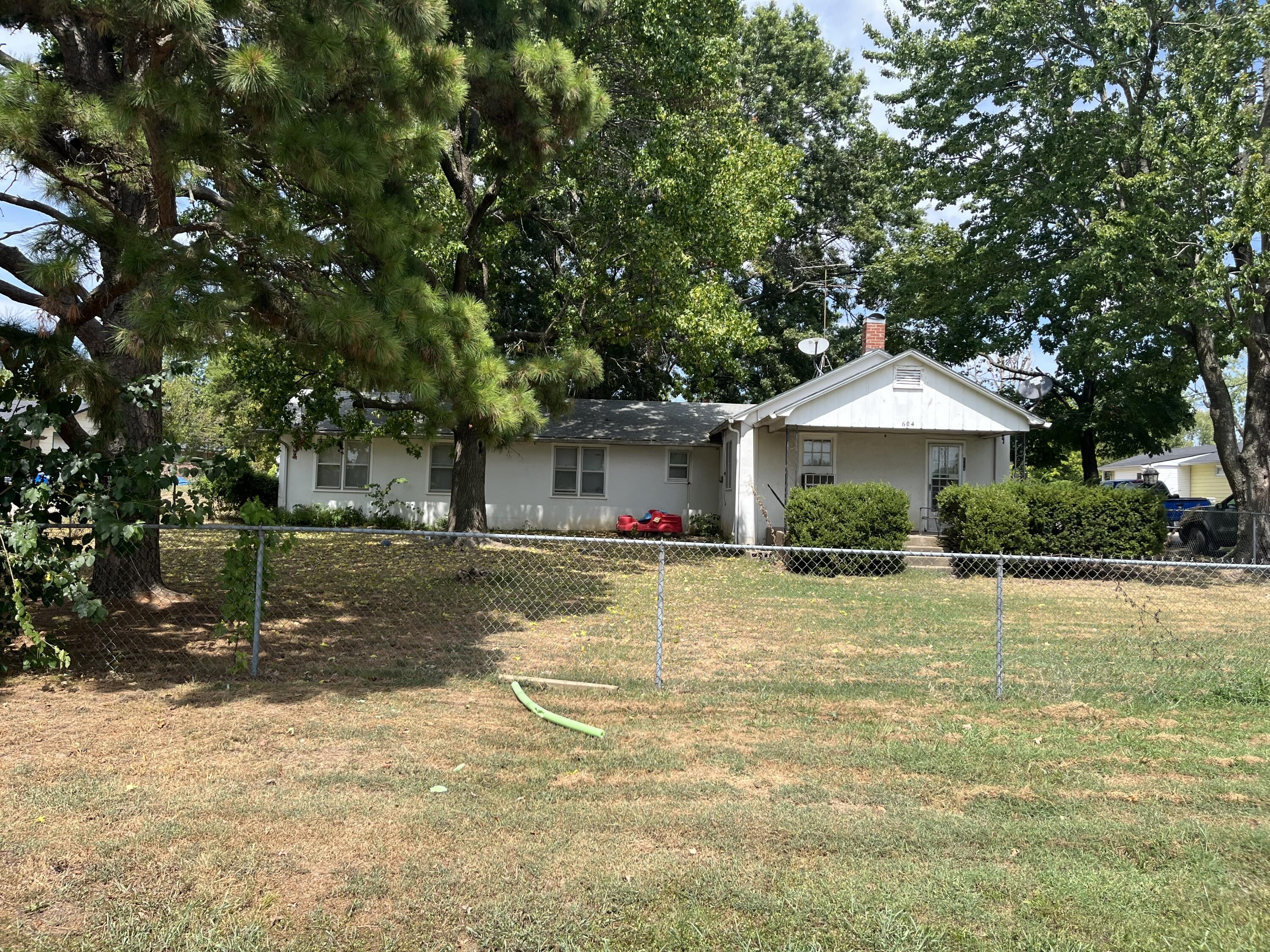 604 Washington