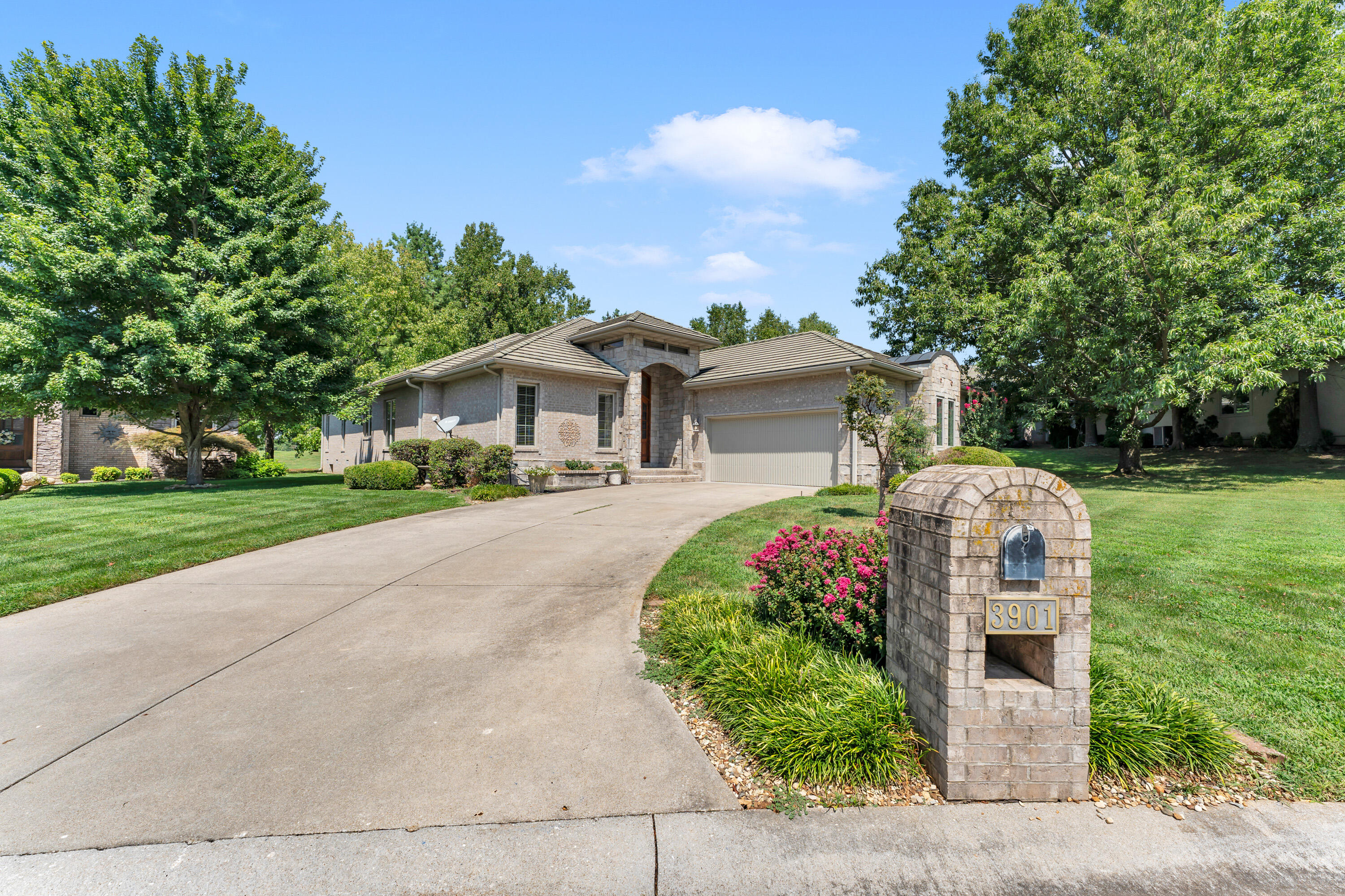 3901 E Villa 1