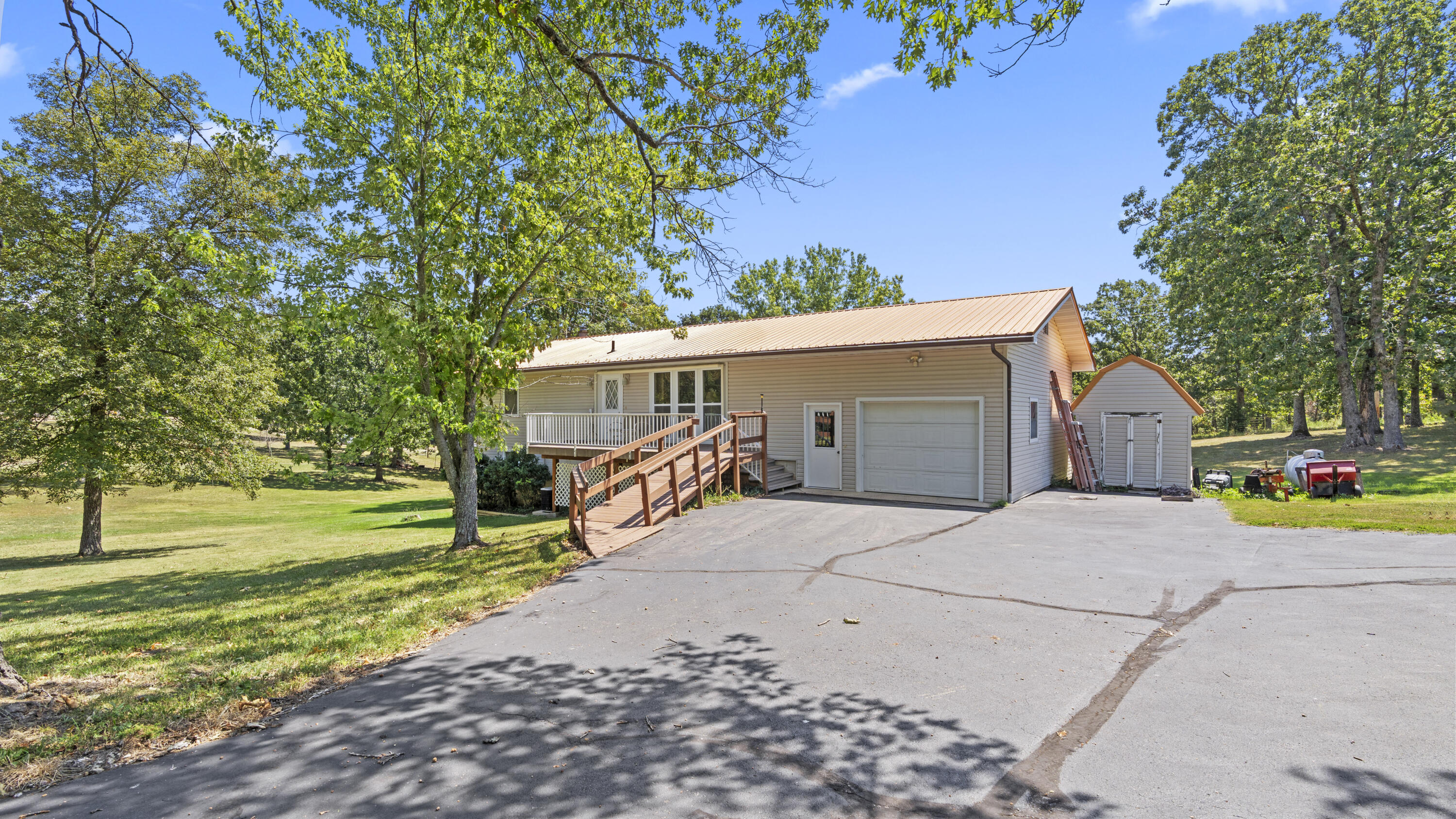 2893 State Hwy V 1