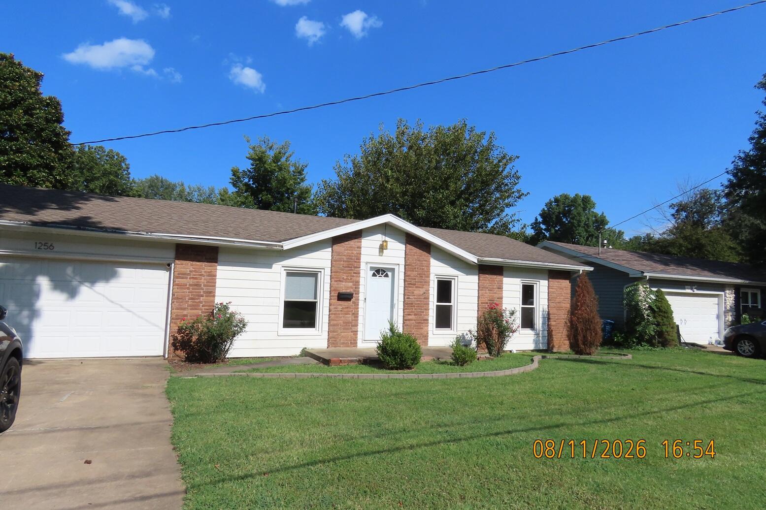 1256 S Meadowview 1
