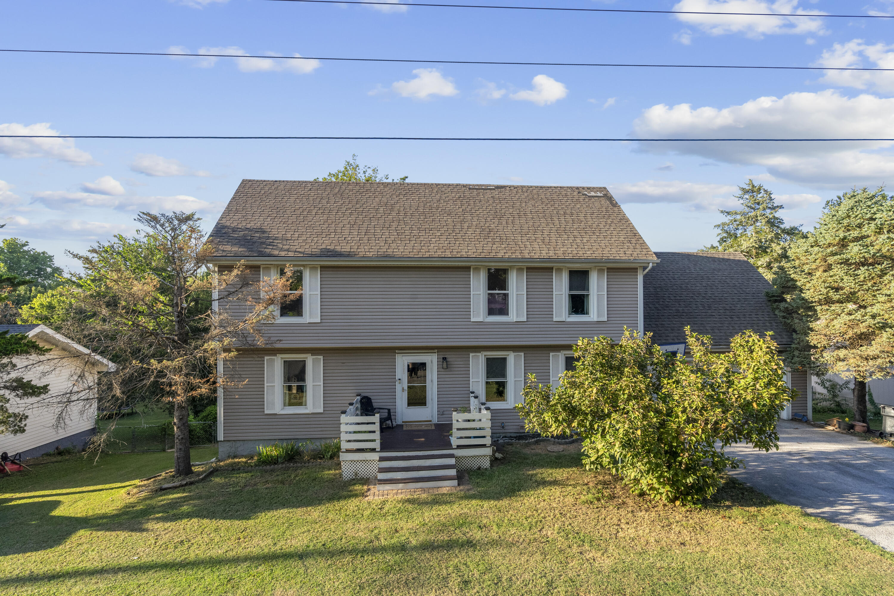 1505 E Hartley 1