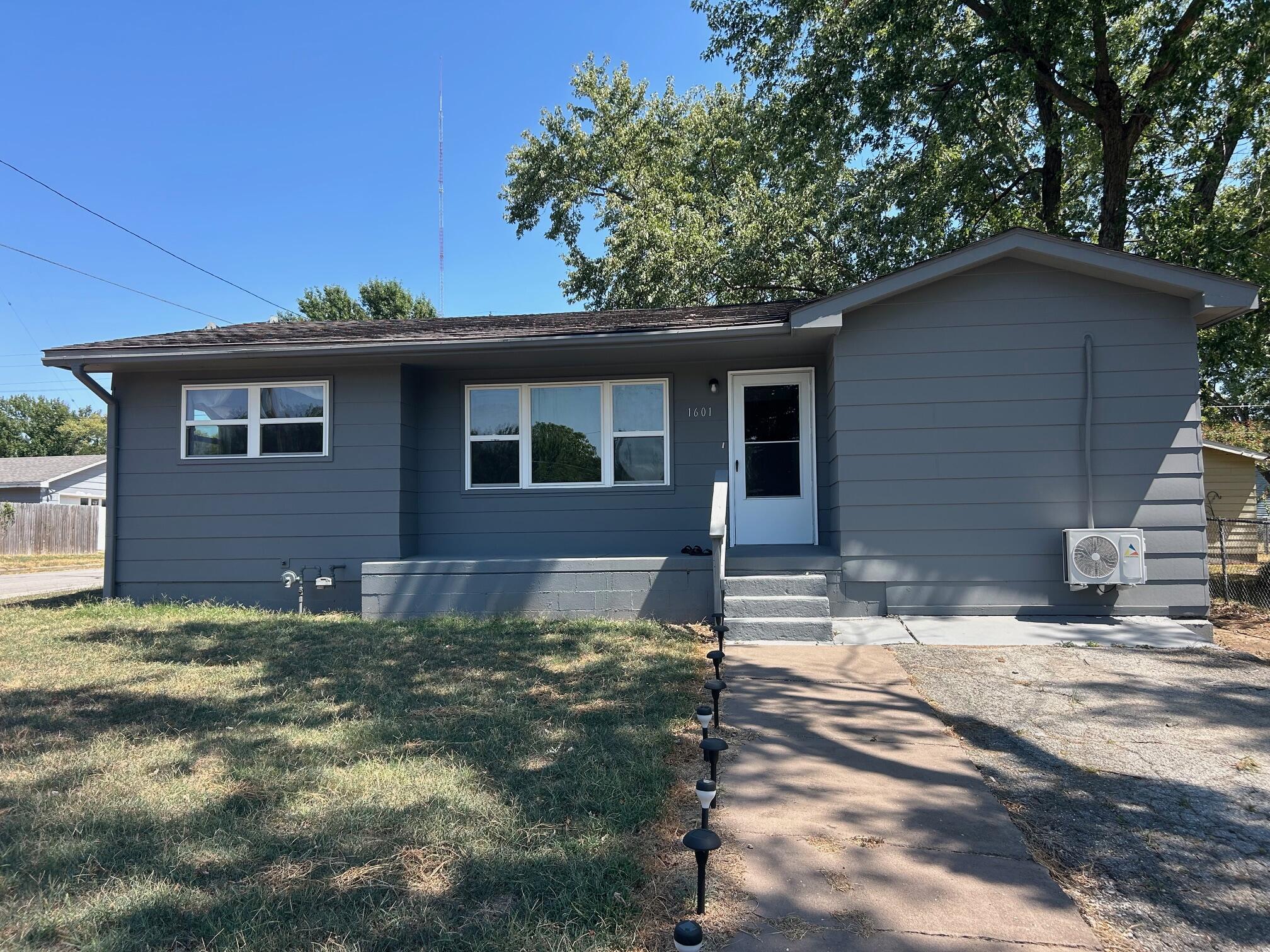 1601 Jefferson 1