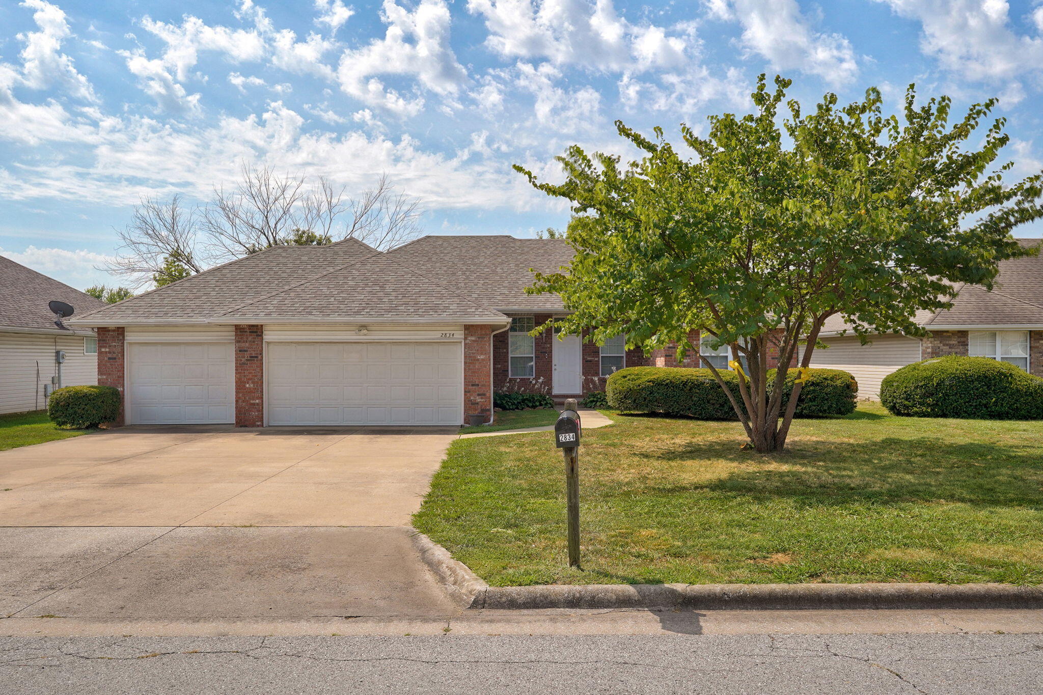 2834 W Lasalle 1