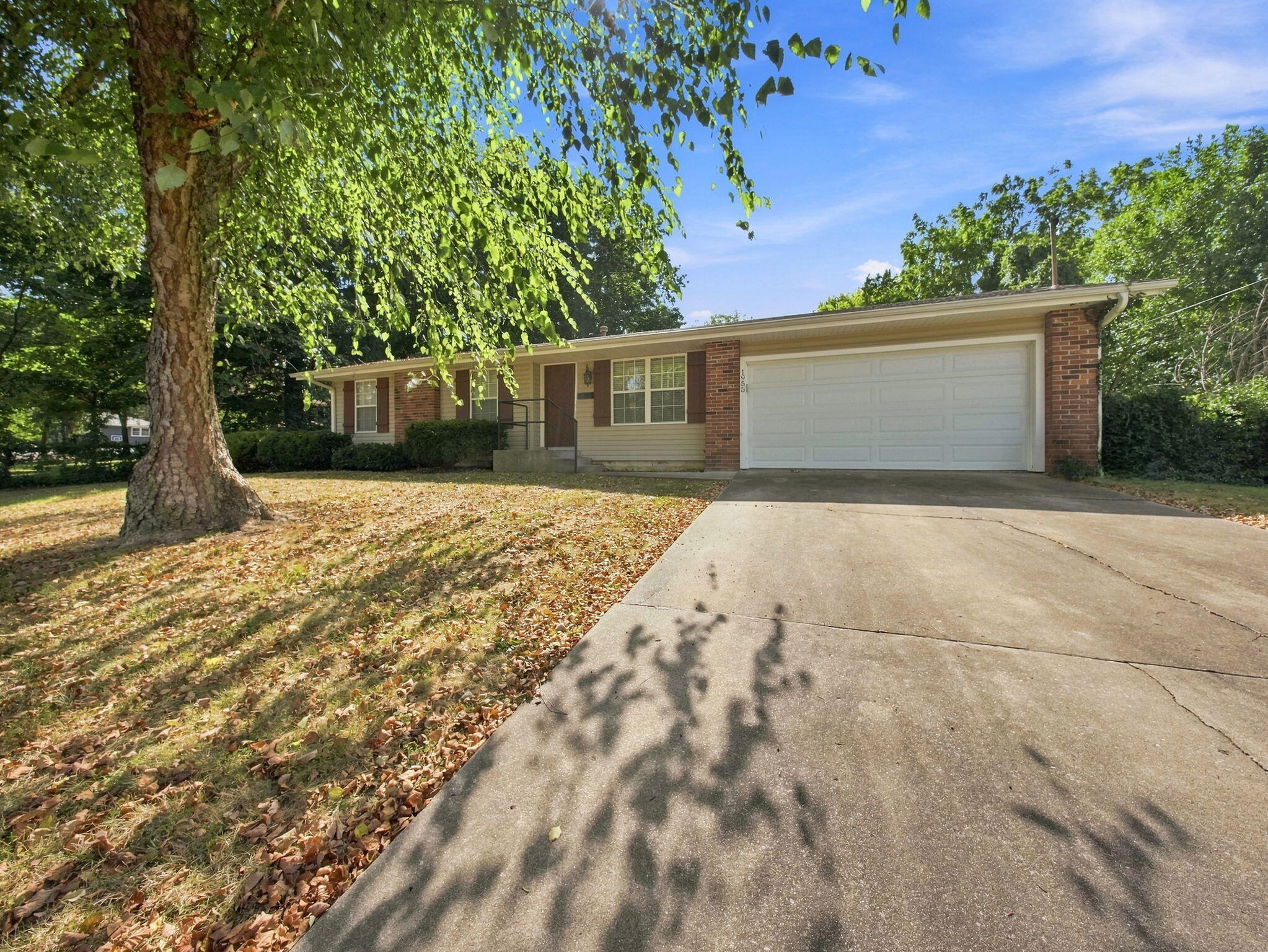 1955 S Oak Grove 1