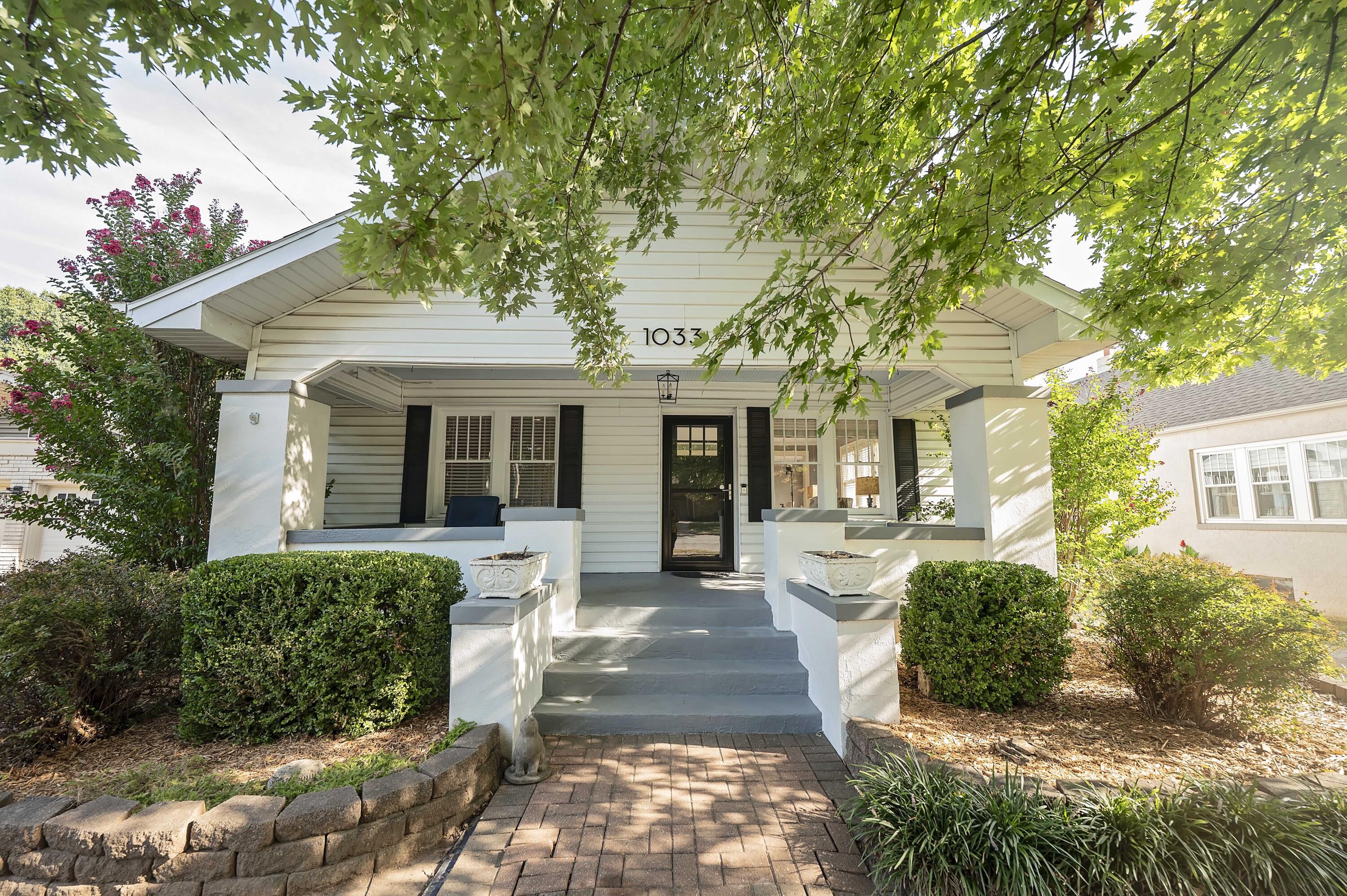 1033 E Stanford 1